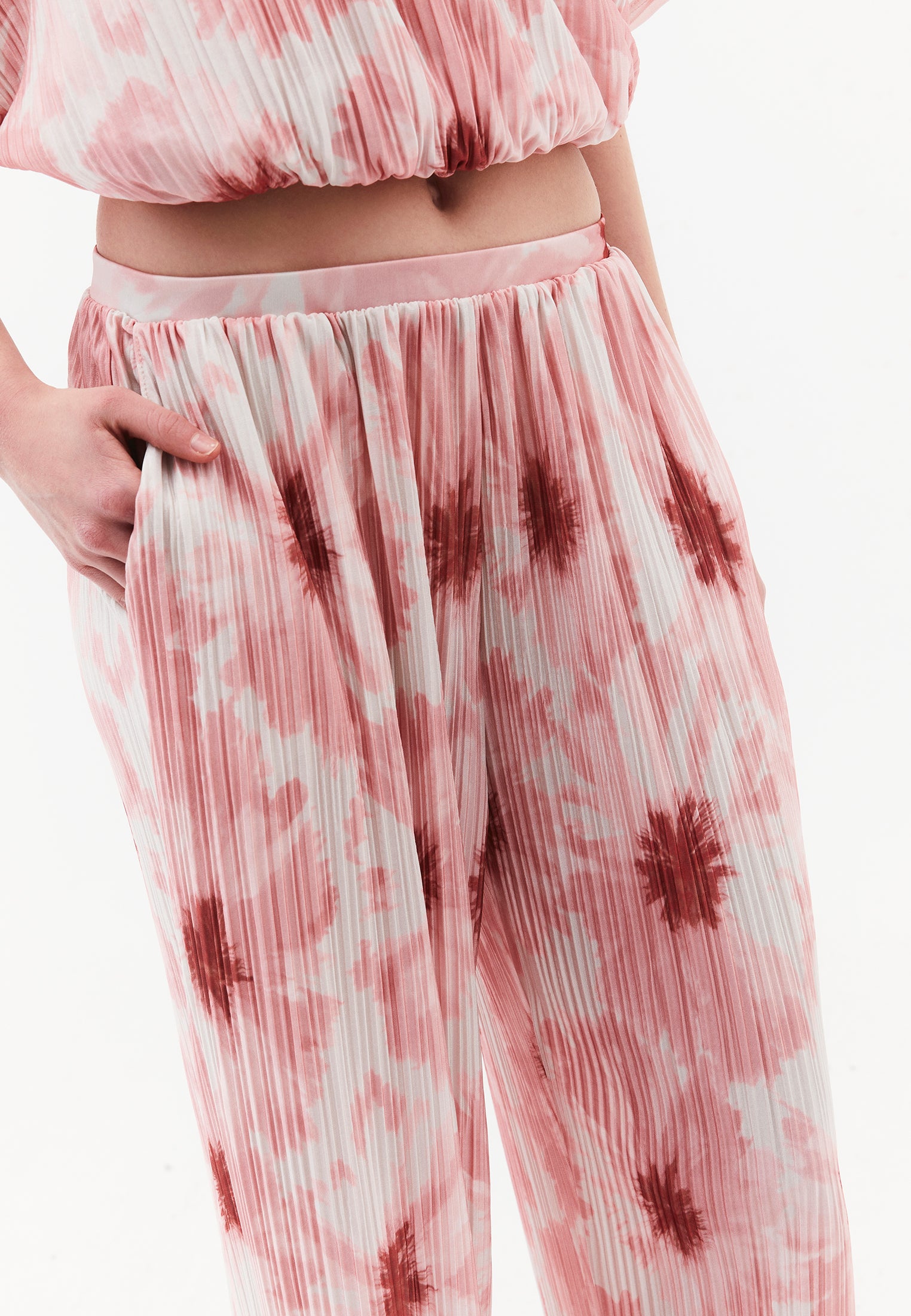 High Waist Pleated Printed Straight Pants - ABSTRACT COMB