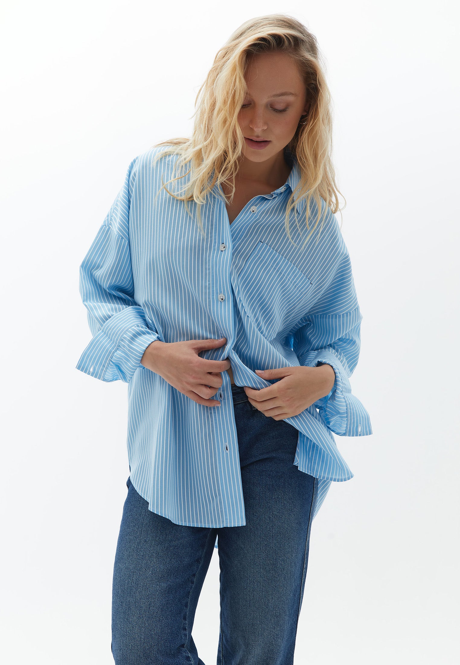 قميص مخطط كبير الحجم - أزرق ألاسكي مخطط