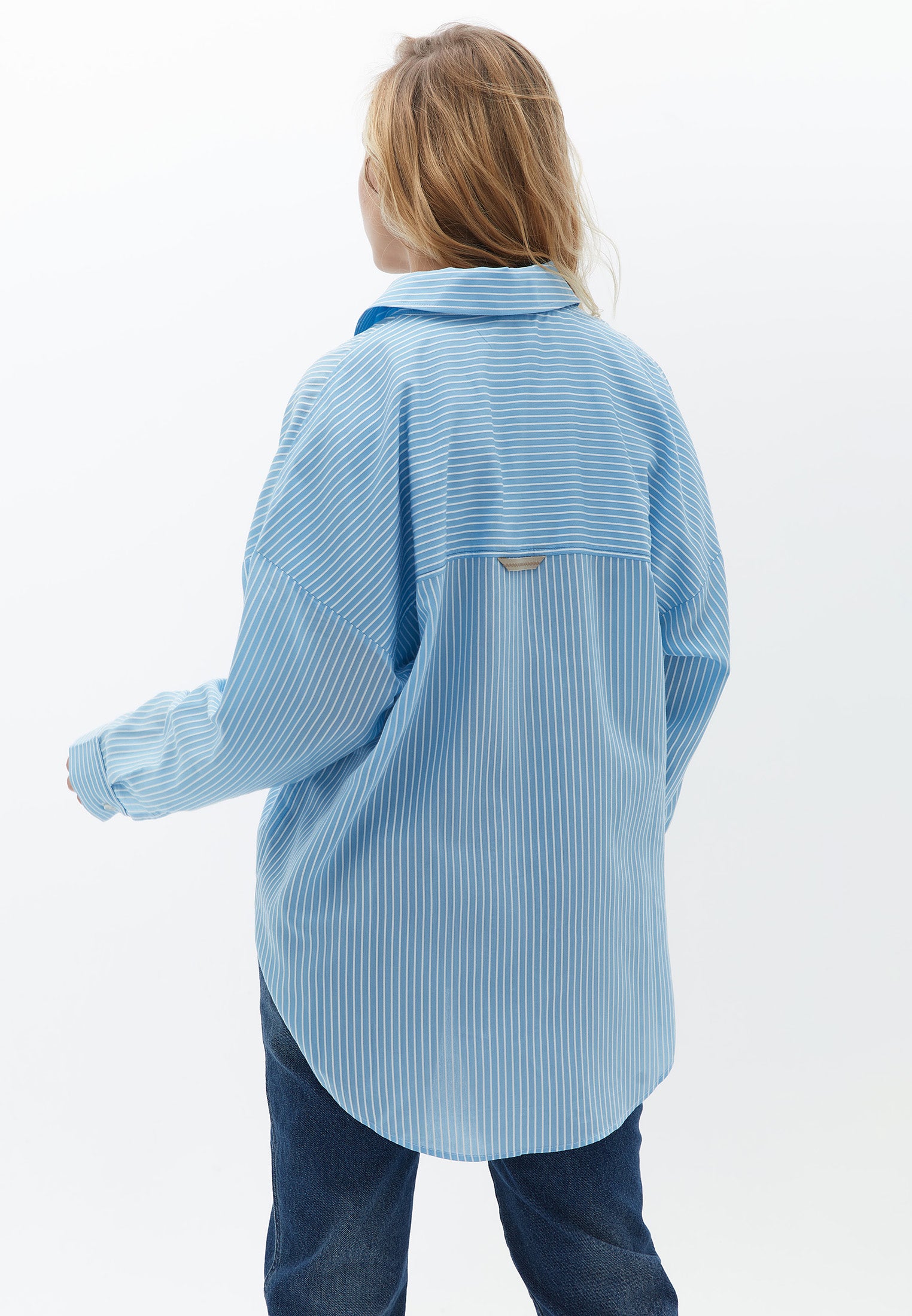 قميص مخطط كبير الحجم - أزرق ألاسكي مخطط