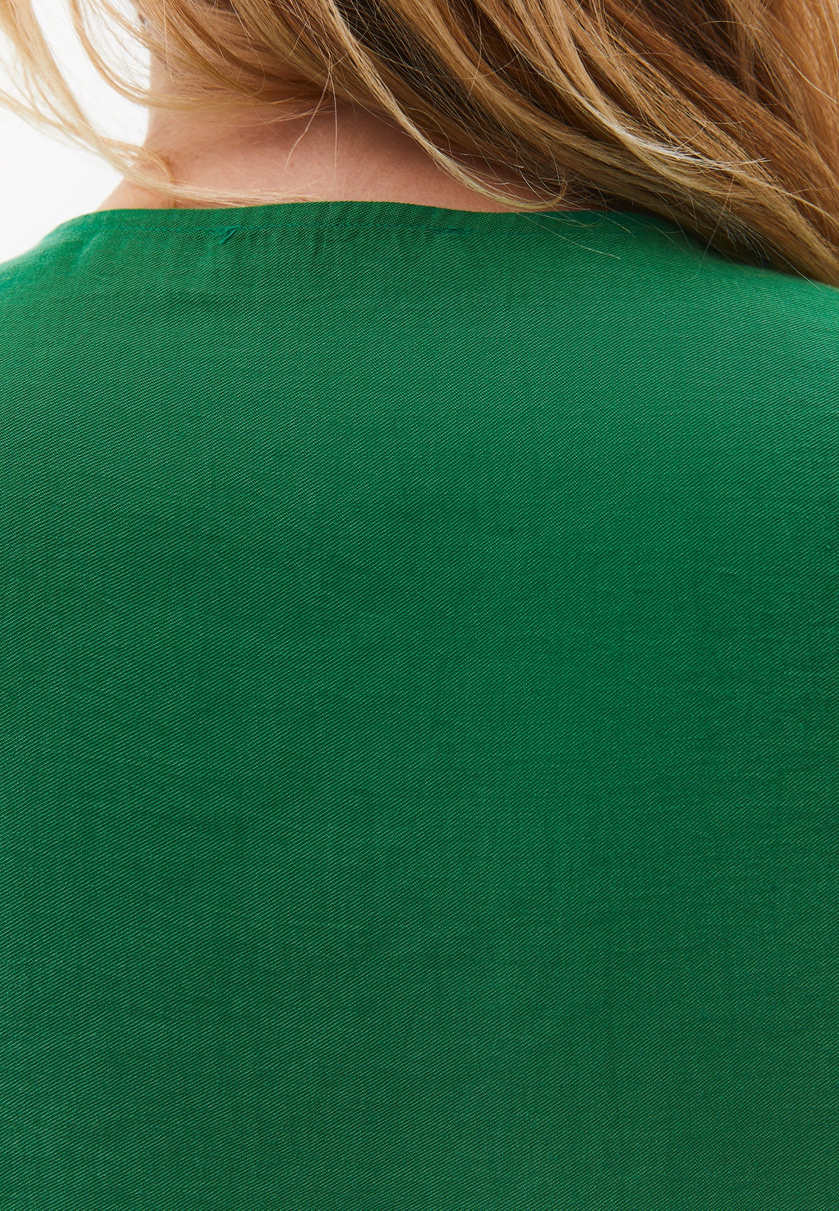Loose Blouse With Boat Neck And Button Details - Green