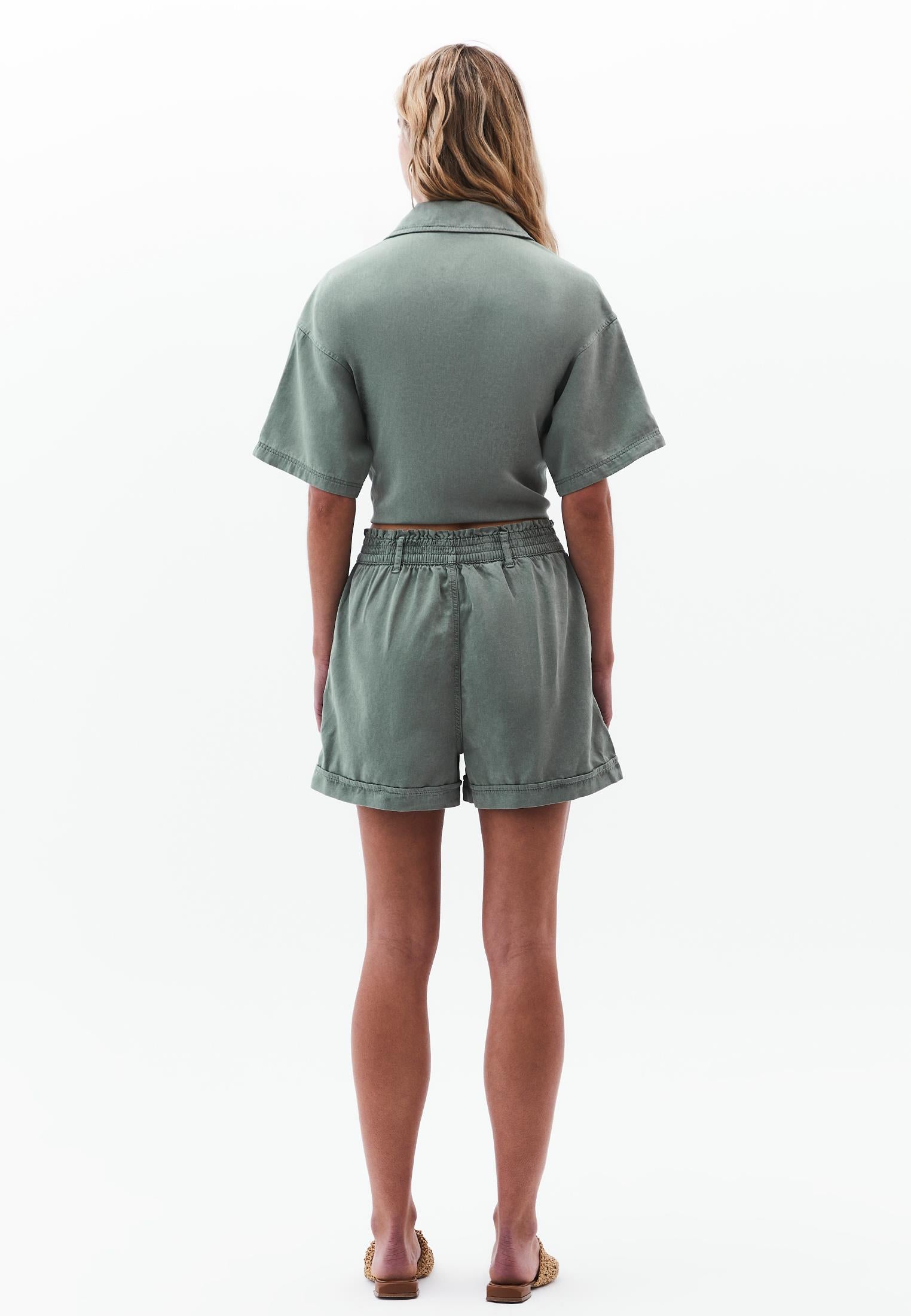 Shorts With Pockets - ANTIK LILY PAD