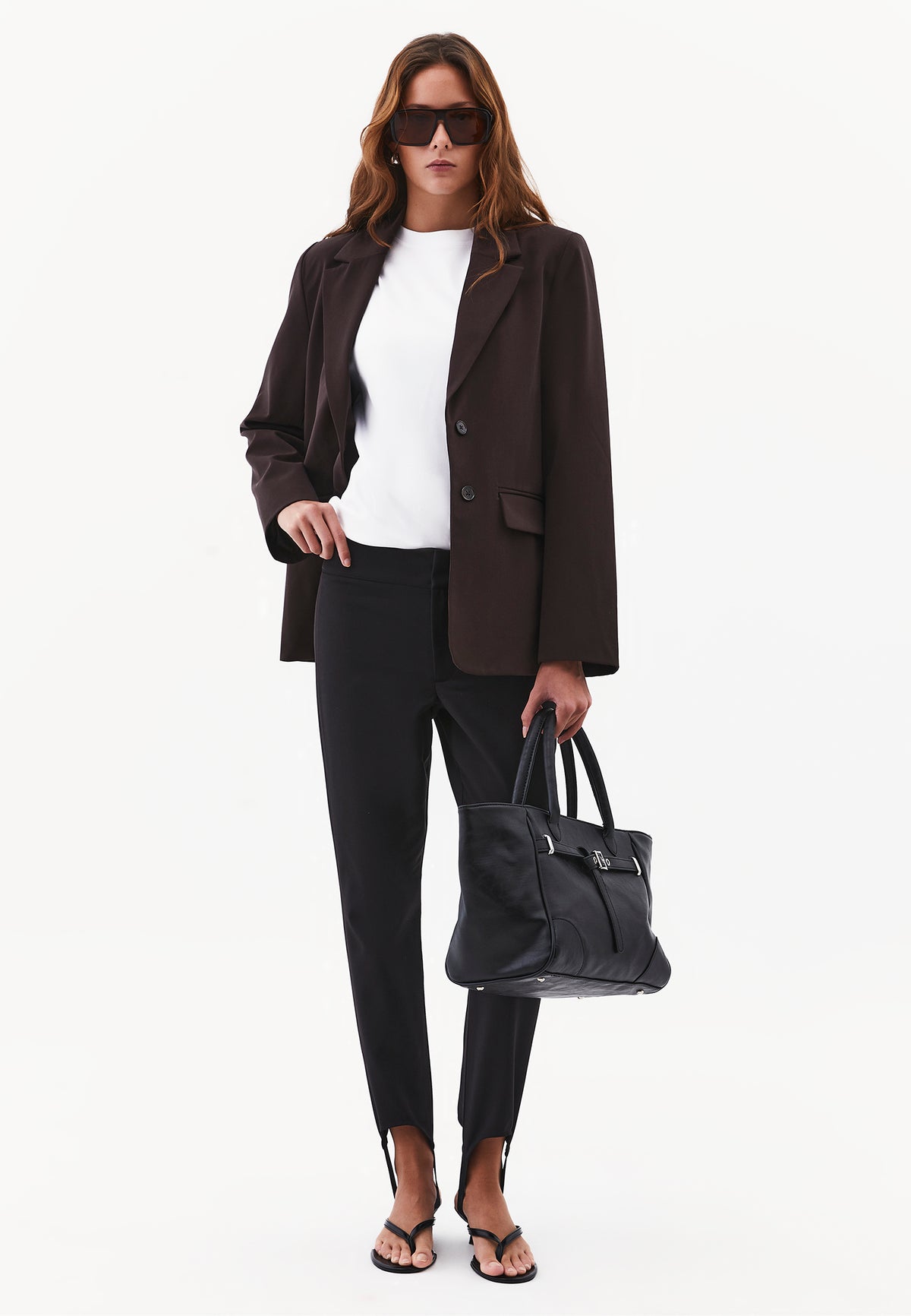 Women’s Carrot Fit Regular Waist Pants - Black