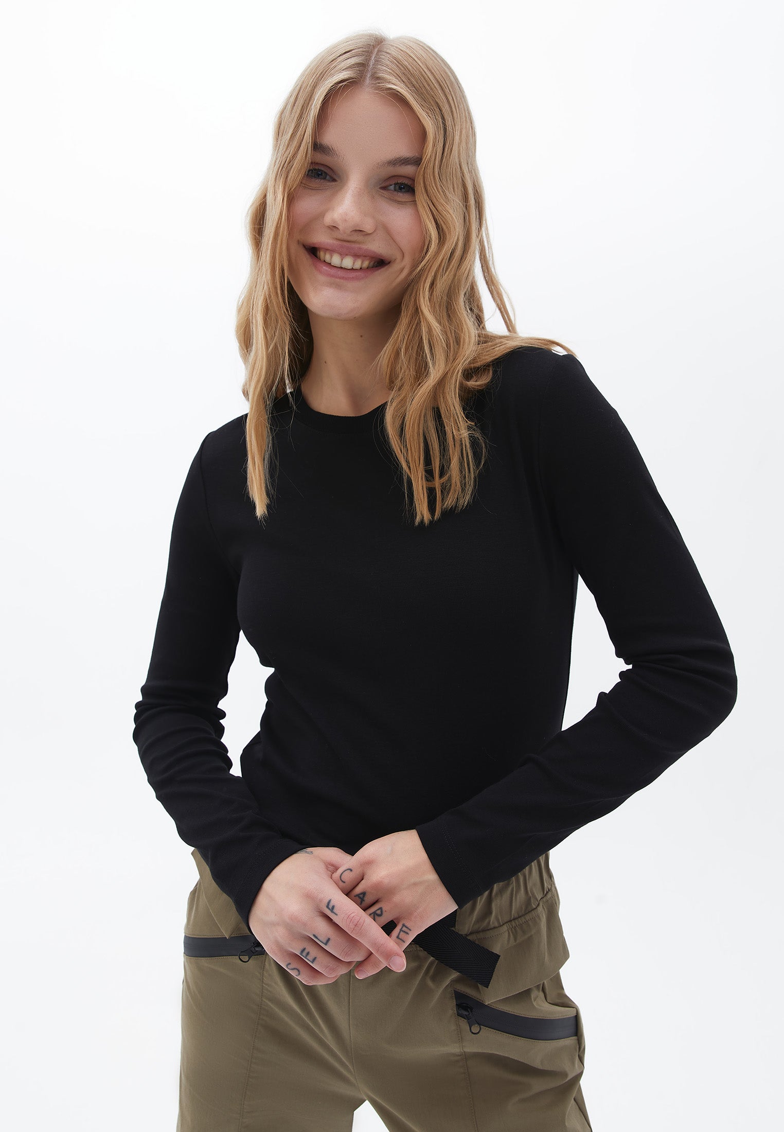 RELAXED FIT LONG SLEEVE T-SHIRT - BLACK