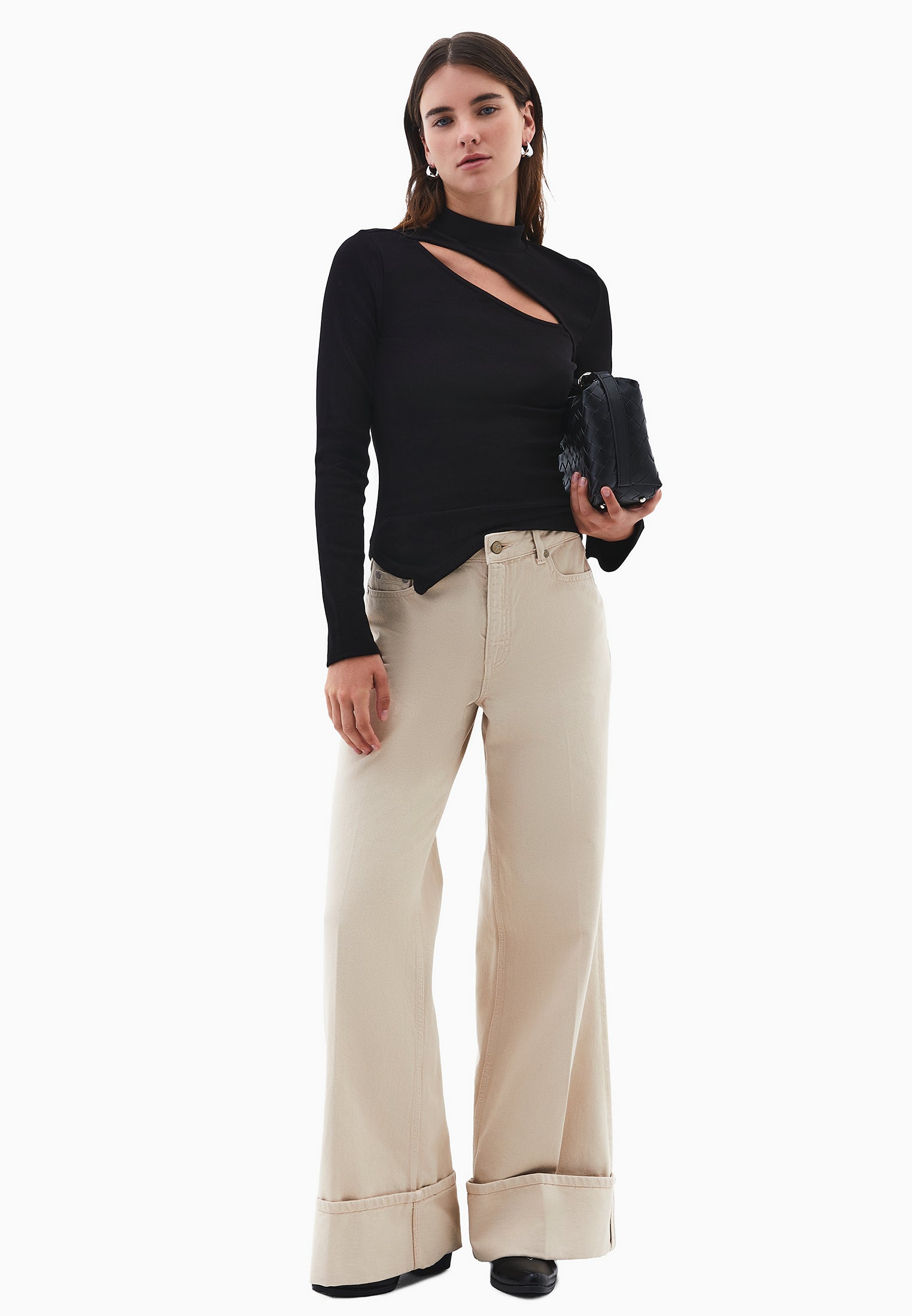 Cut out detail long sleeve t-shirt - BLACK