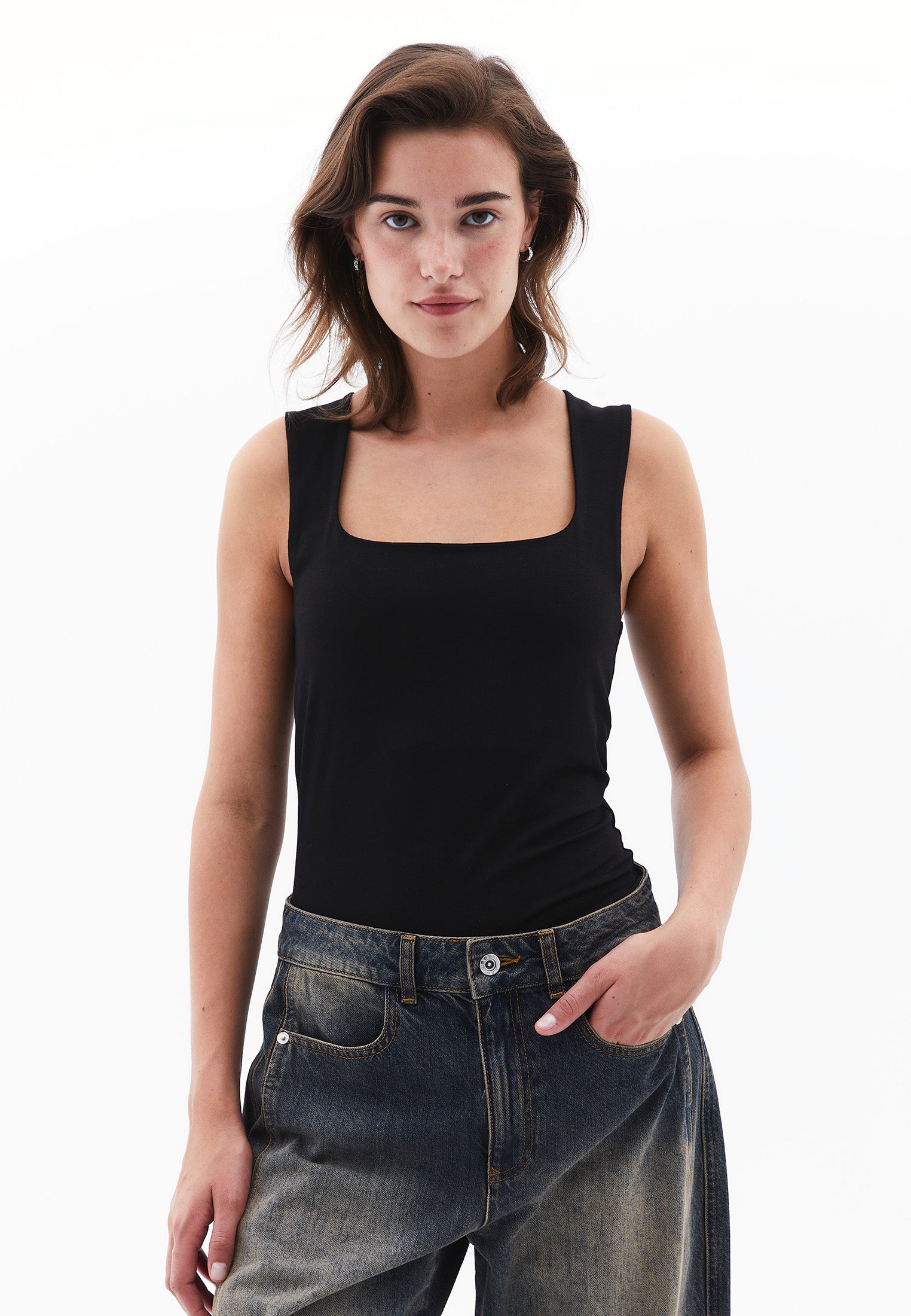SQUARE NECK TANK TOP - BLACK