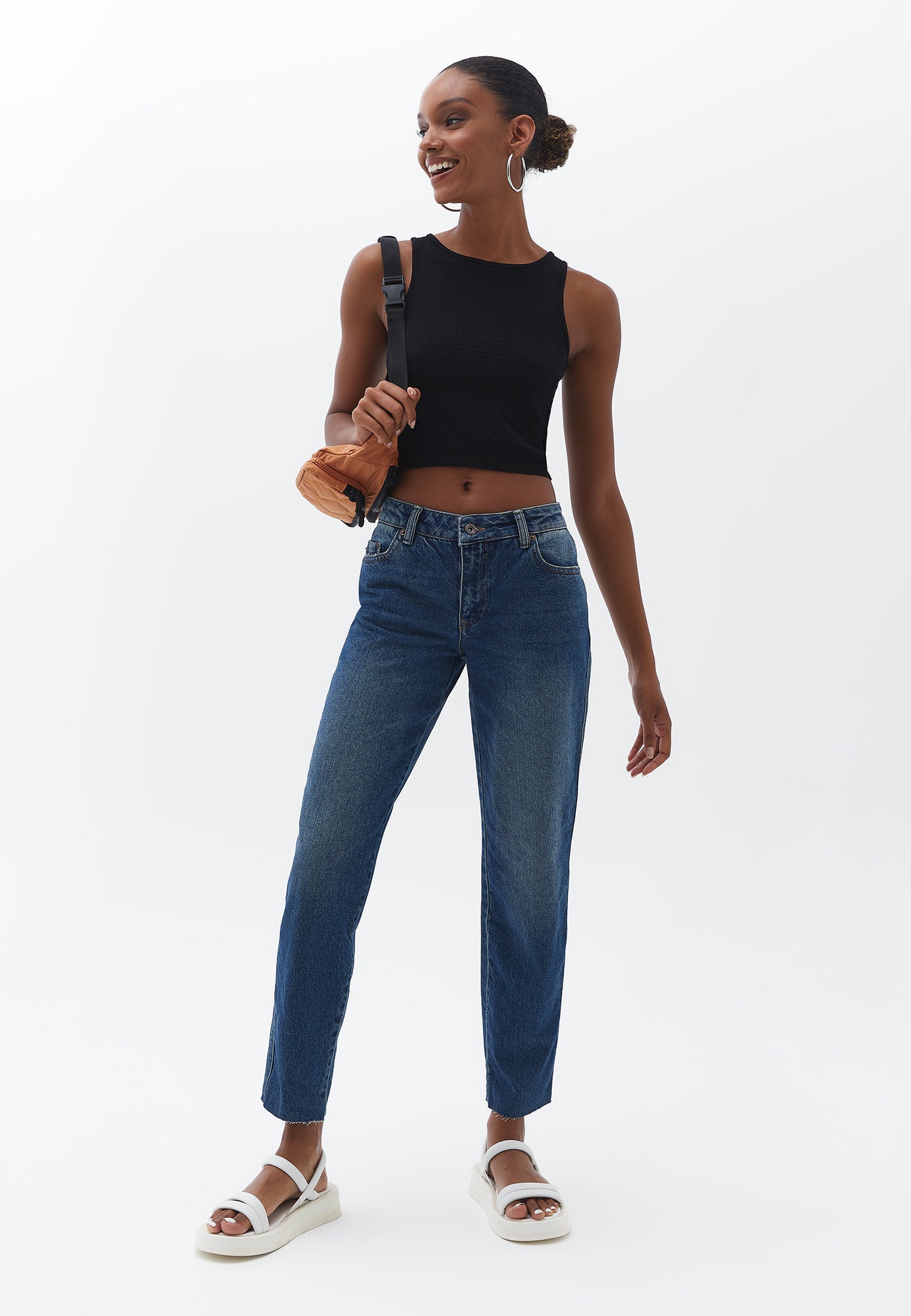 Crew neck crop top - BLACK
