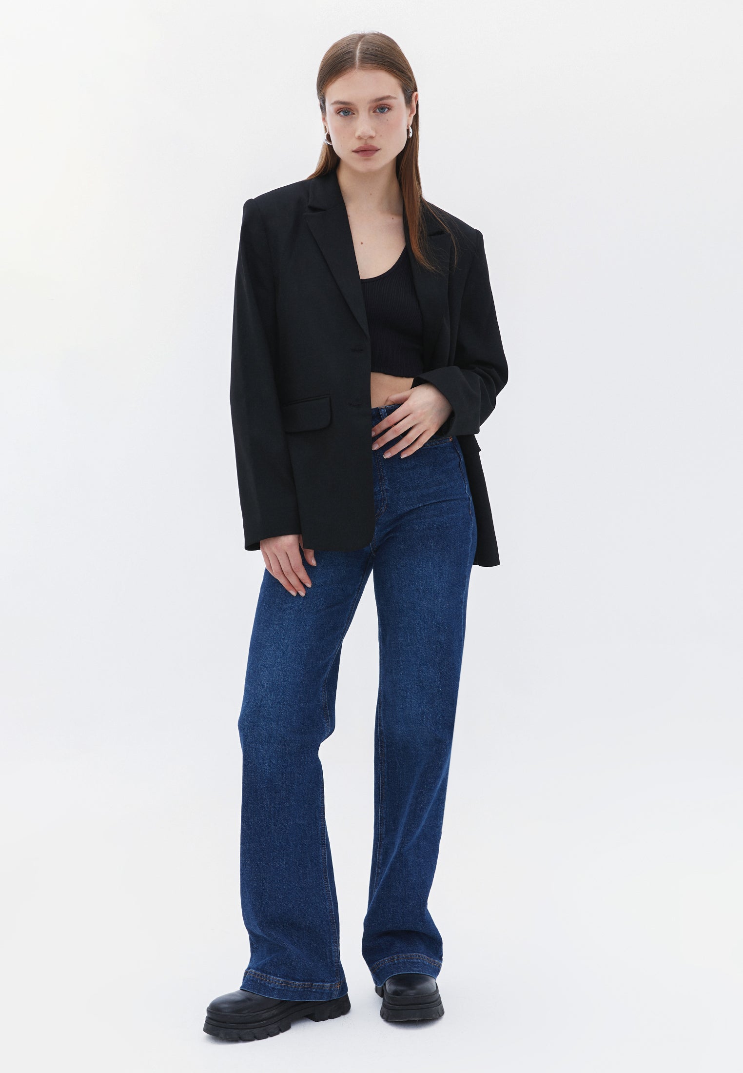 V neck sleeveless tank - BLACK