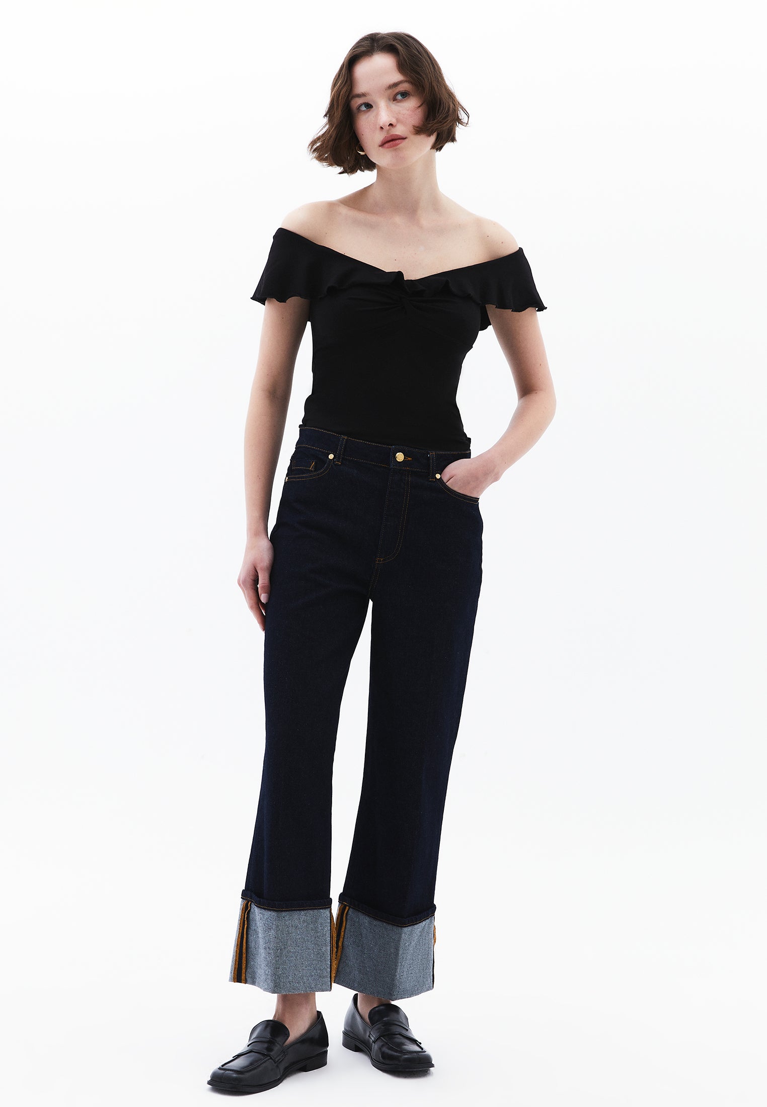 بلوزة غير متماثلة - أسود