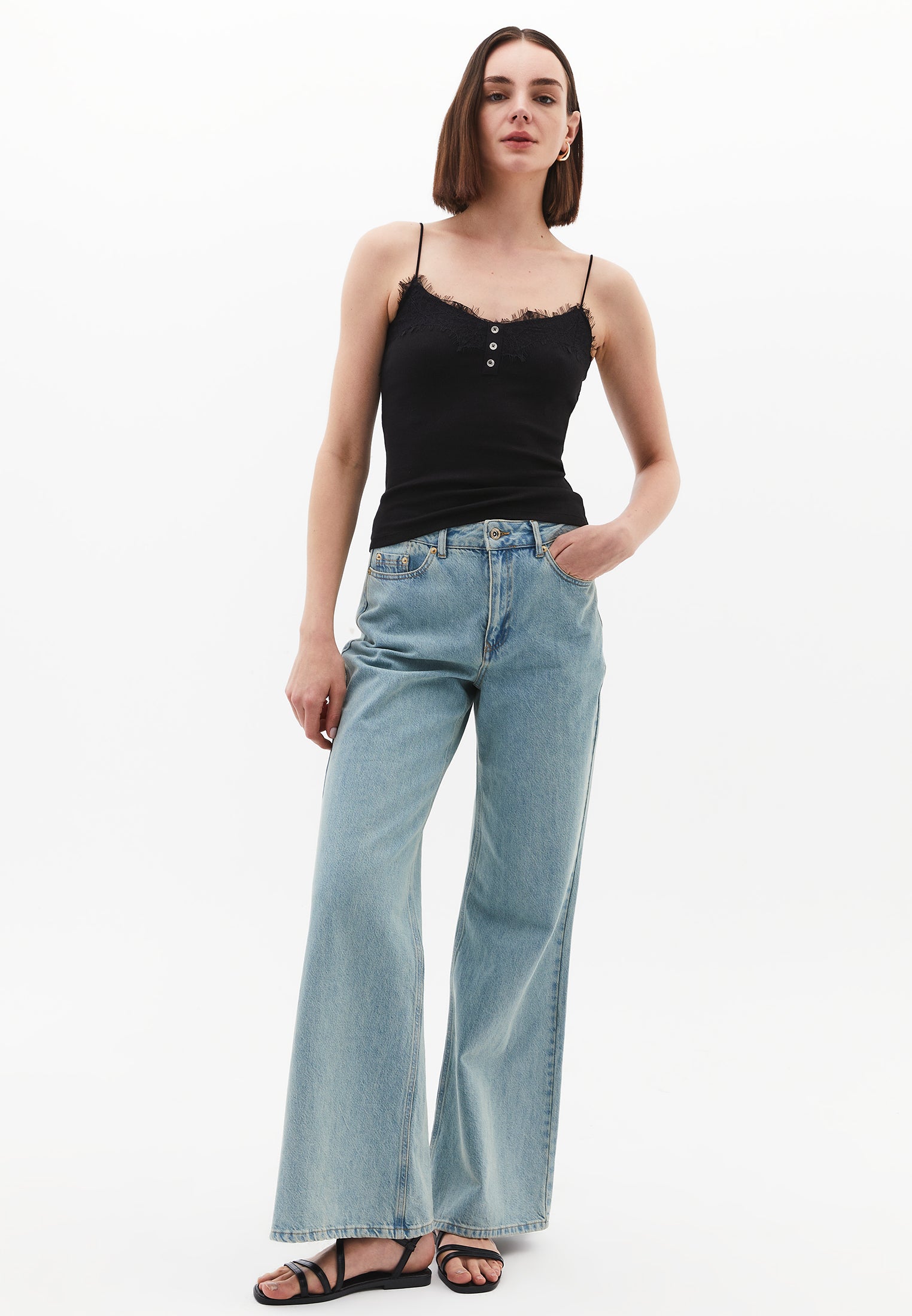 V Neck Strap Tank Top - BLACK