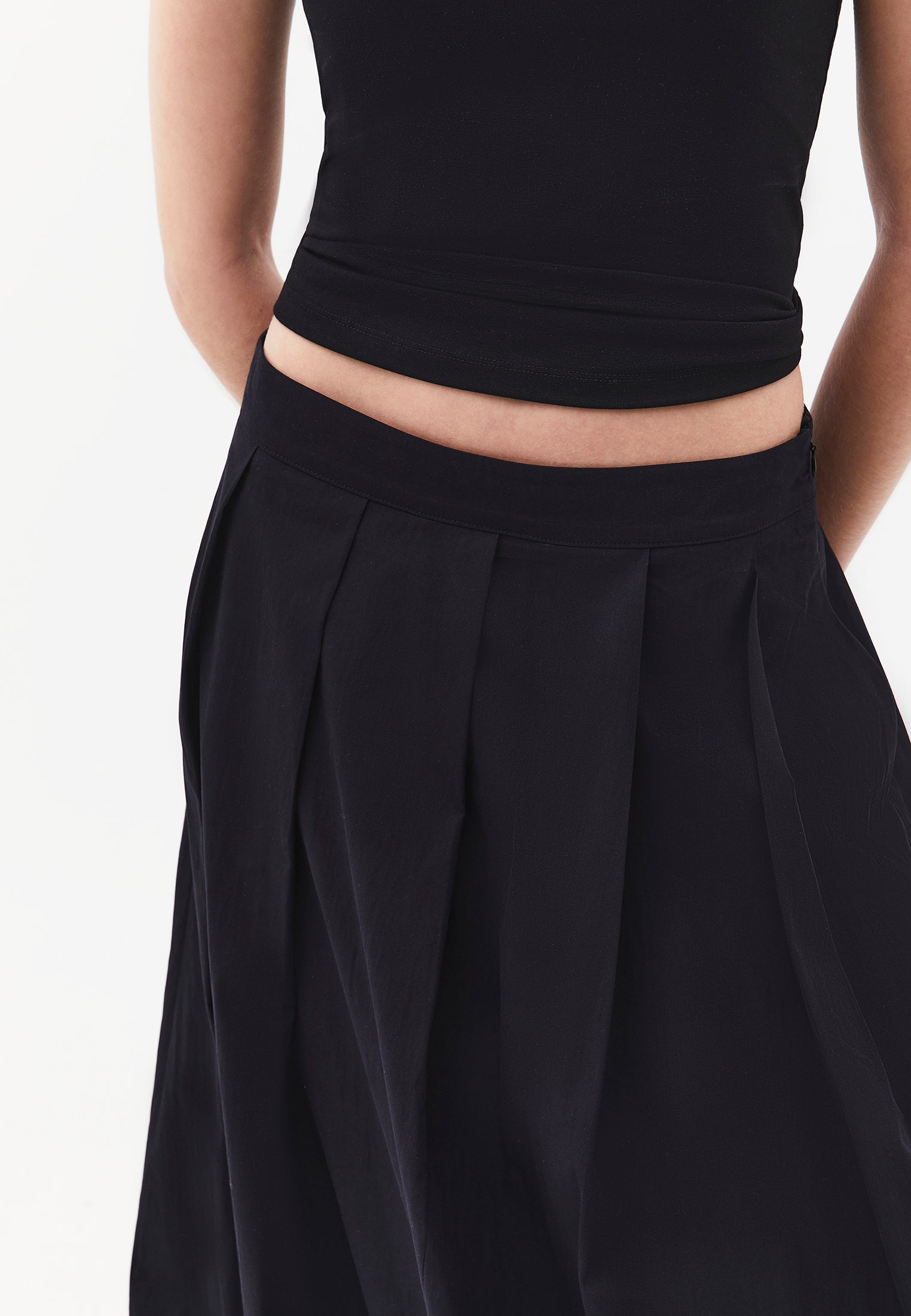 Balloon Form Long Skirt - BLACK