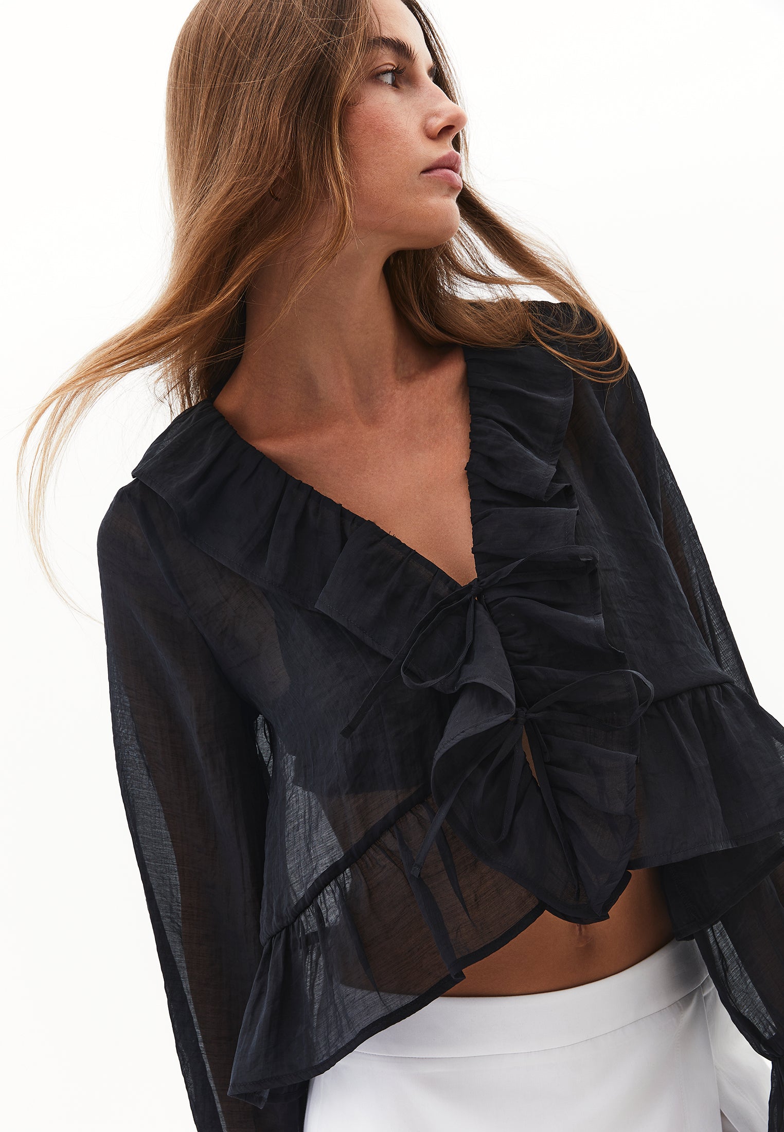 Long sleeve ruffled blouse - BLACK