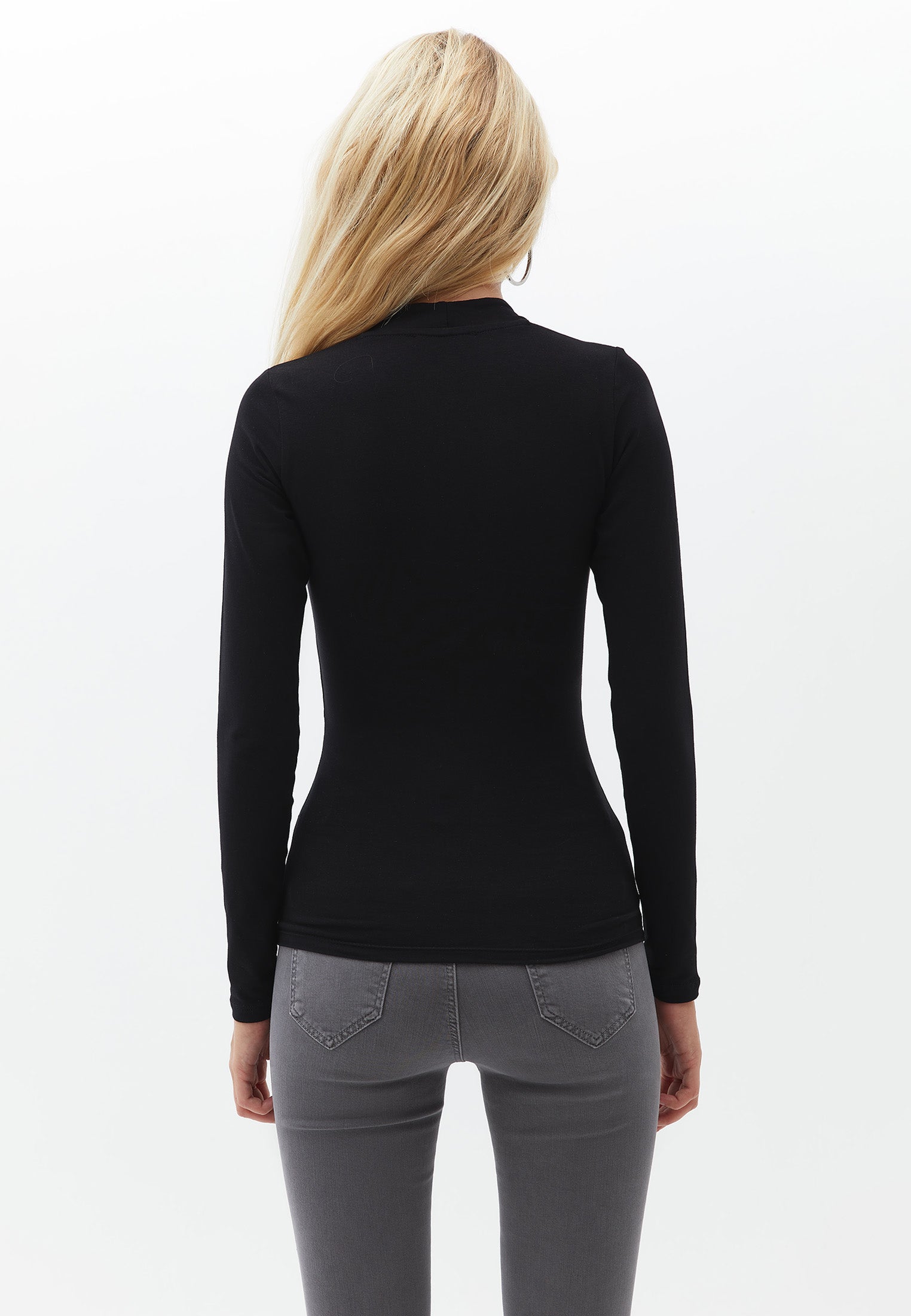 V neck long sleeve t-shirt - BLACK