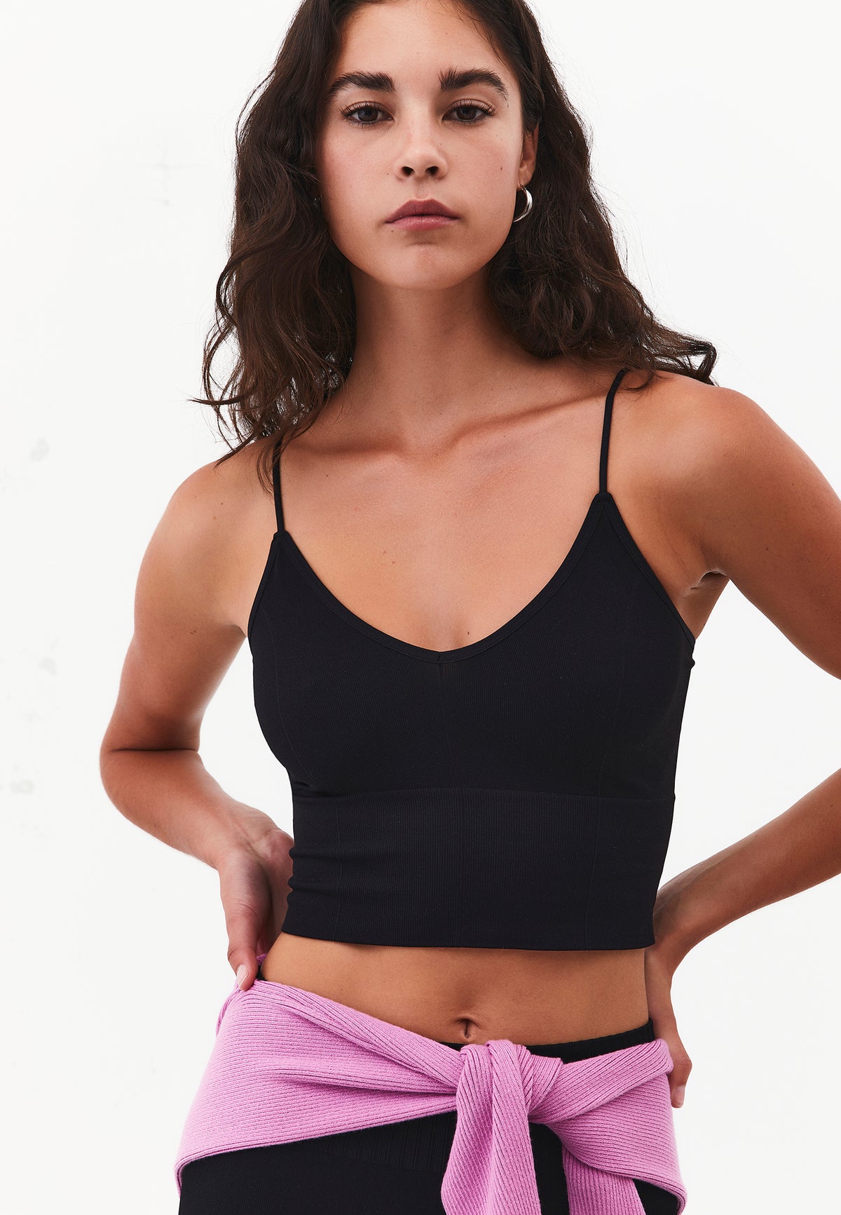V-Neck Cropped Top - BLACK