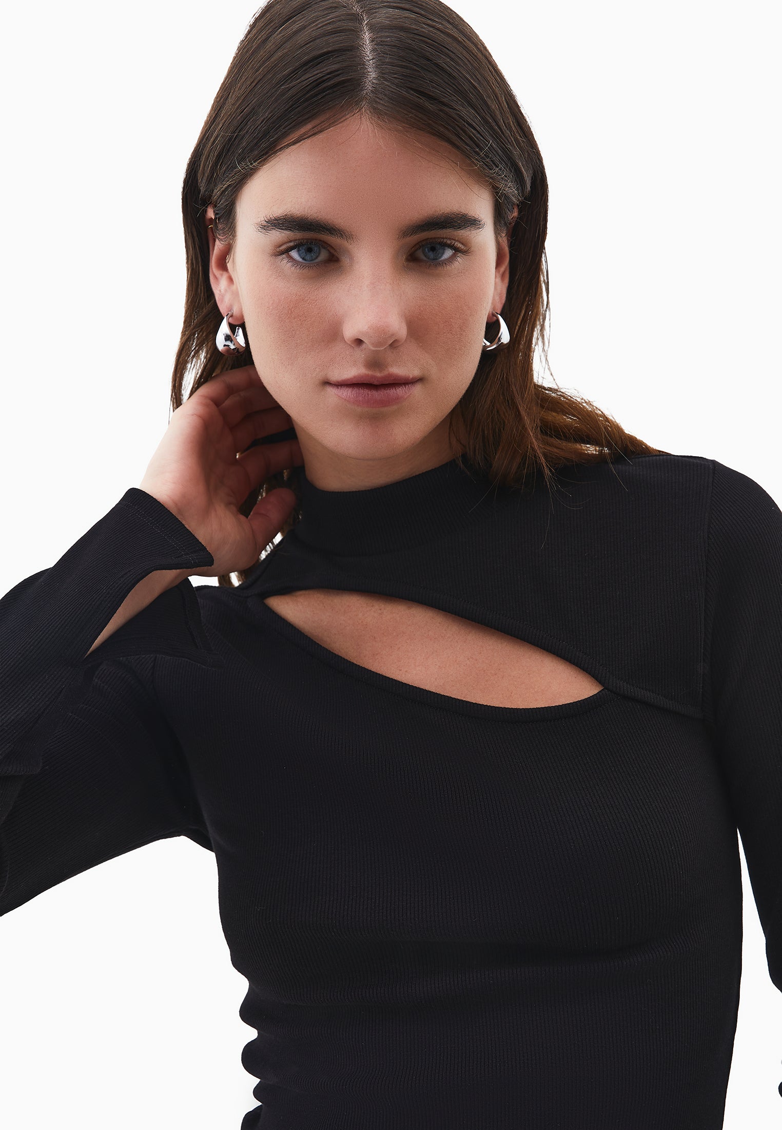 Long Sleeve T-Shirt With Cut Out Details - BLACK