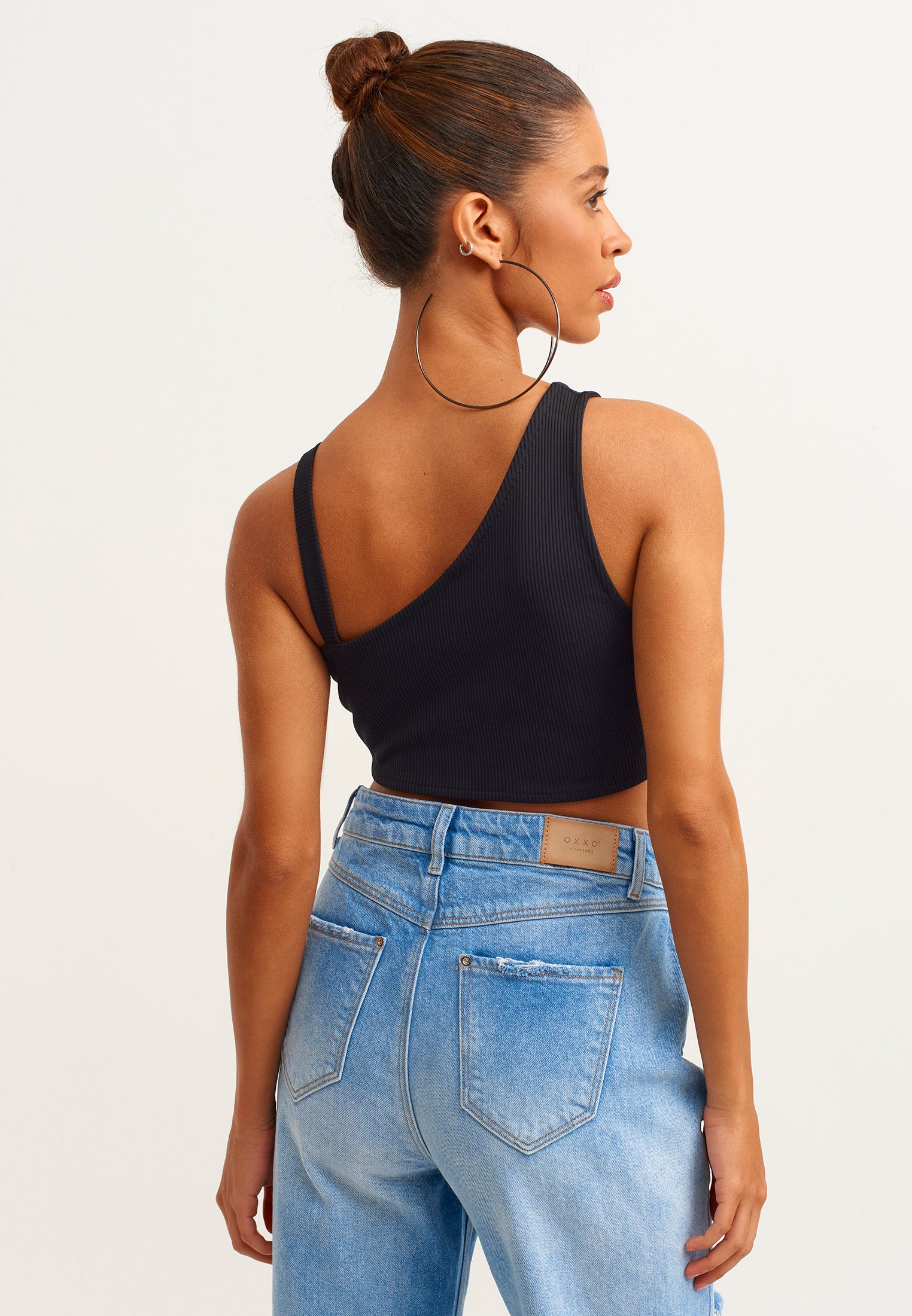 DEEP NECK BUSTIER - BLACK