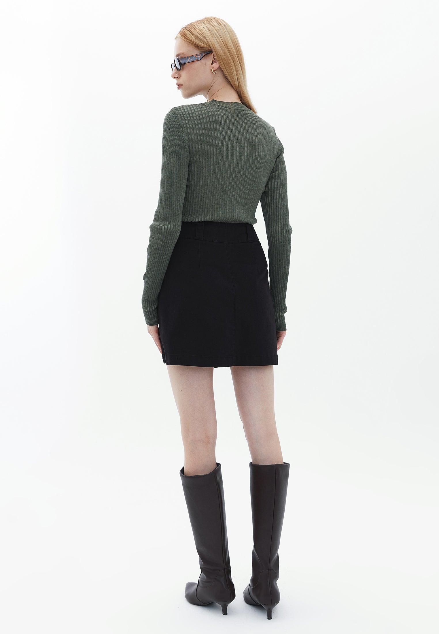 Pleated short skirt - BLACK