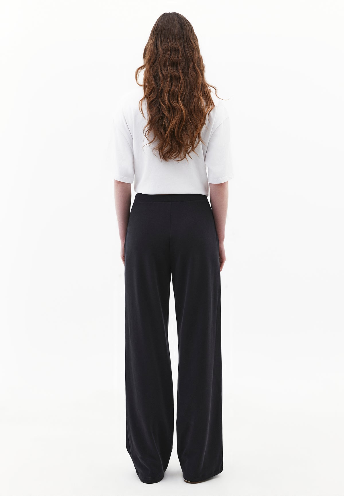 Straight Leg High Waist Sweatpant - Black