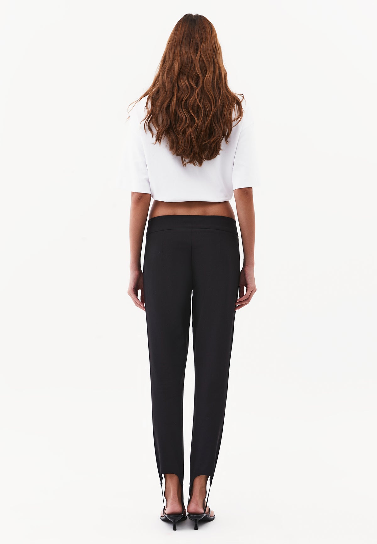 Women’s Carrot Fit Regular Waist Pants - Black
