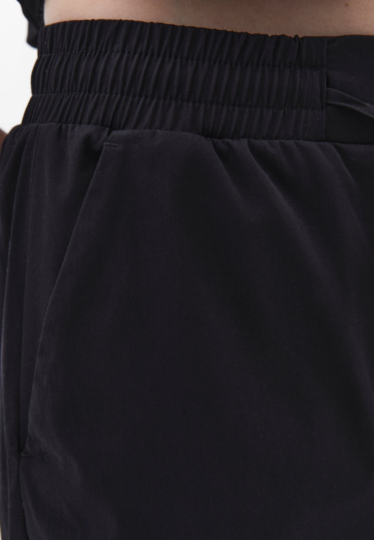 Ultra High Waist Pants - Black