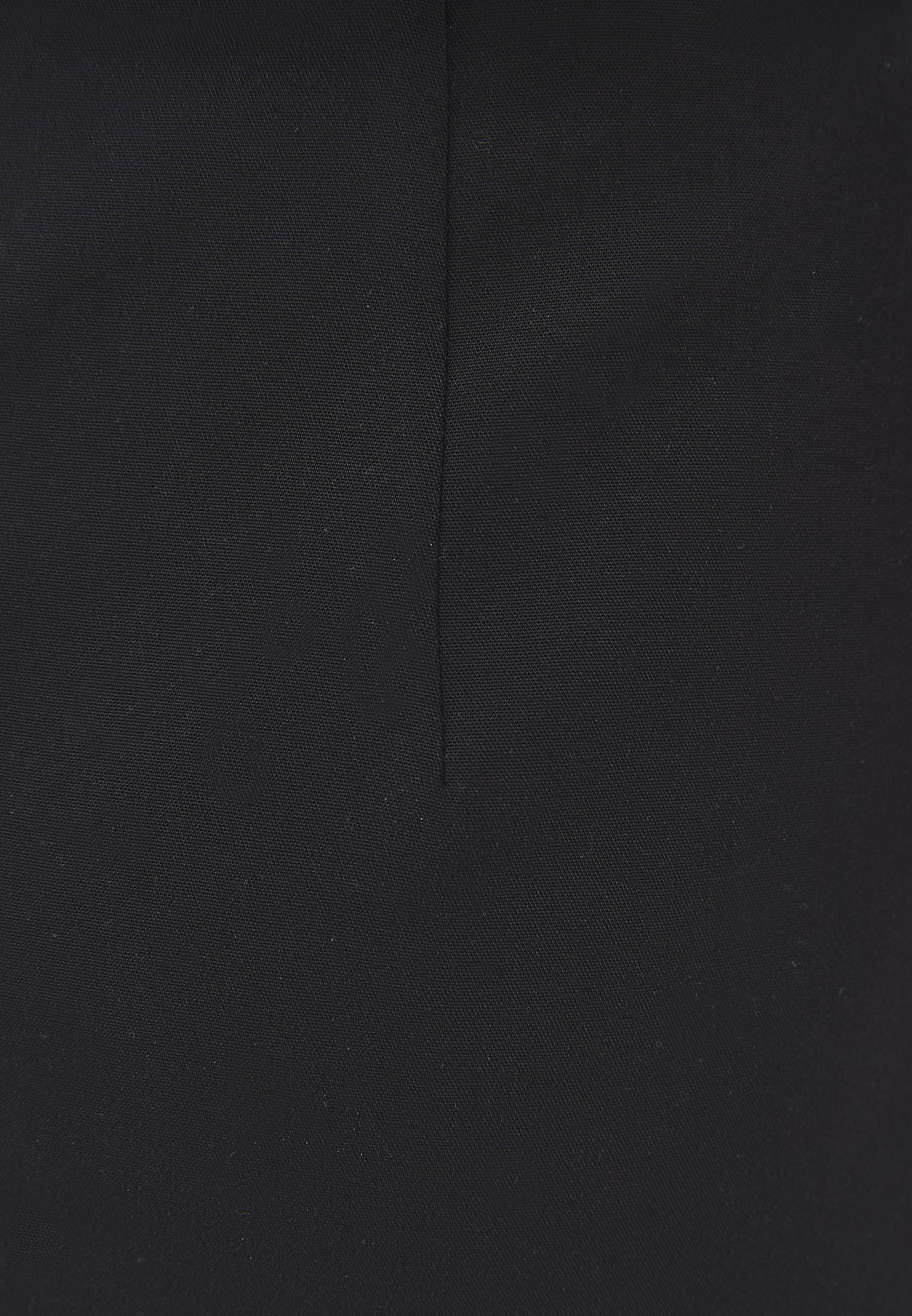 Ultra High Waist Slim Shorts With Zipper Detail - BLACK