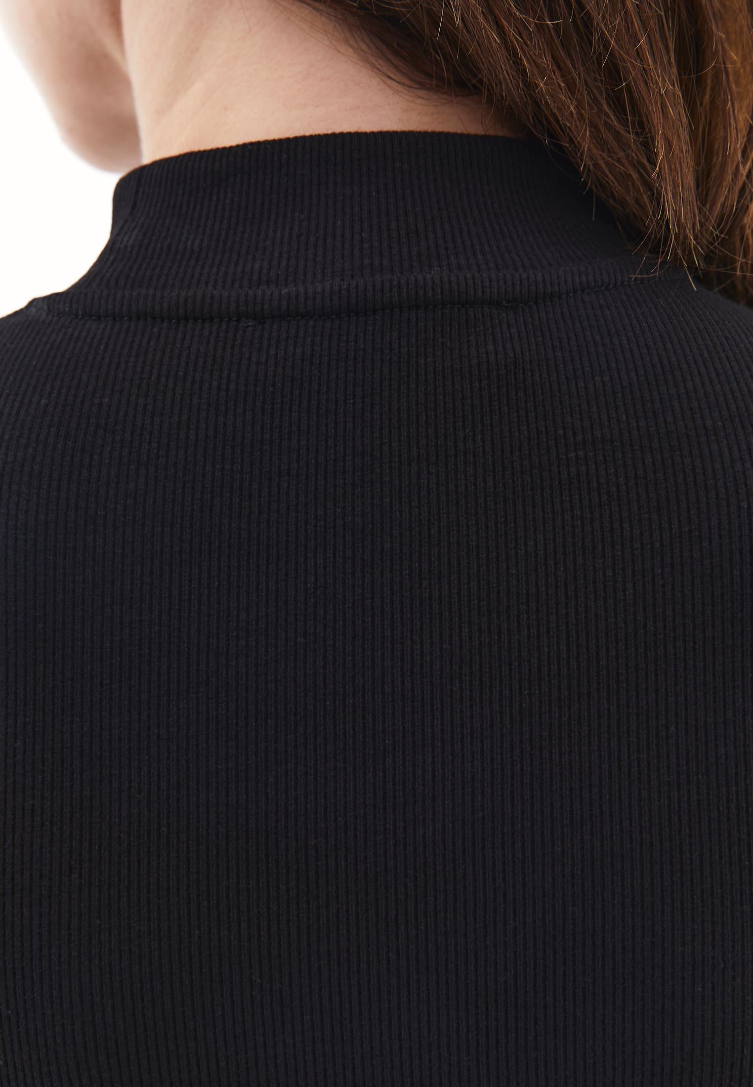 Long Sleeve T-Shirt With Cut Out Details - BLACK