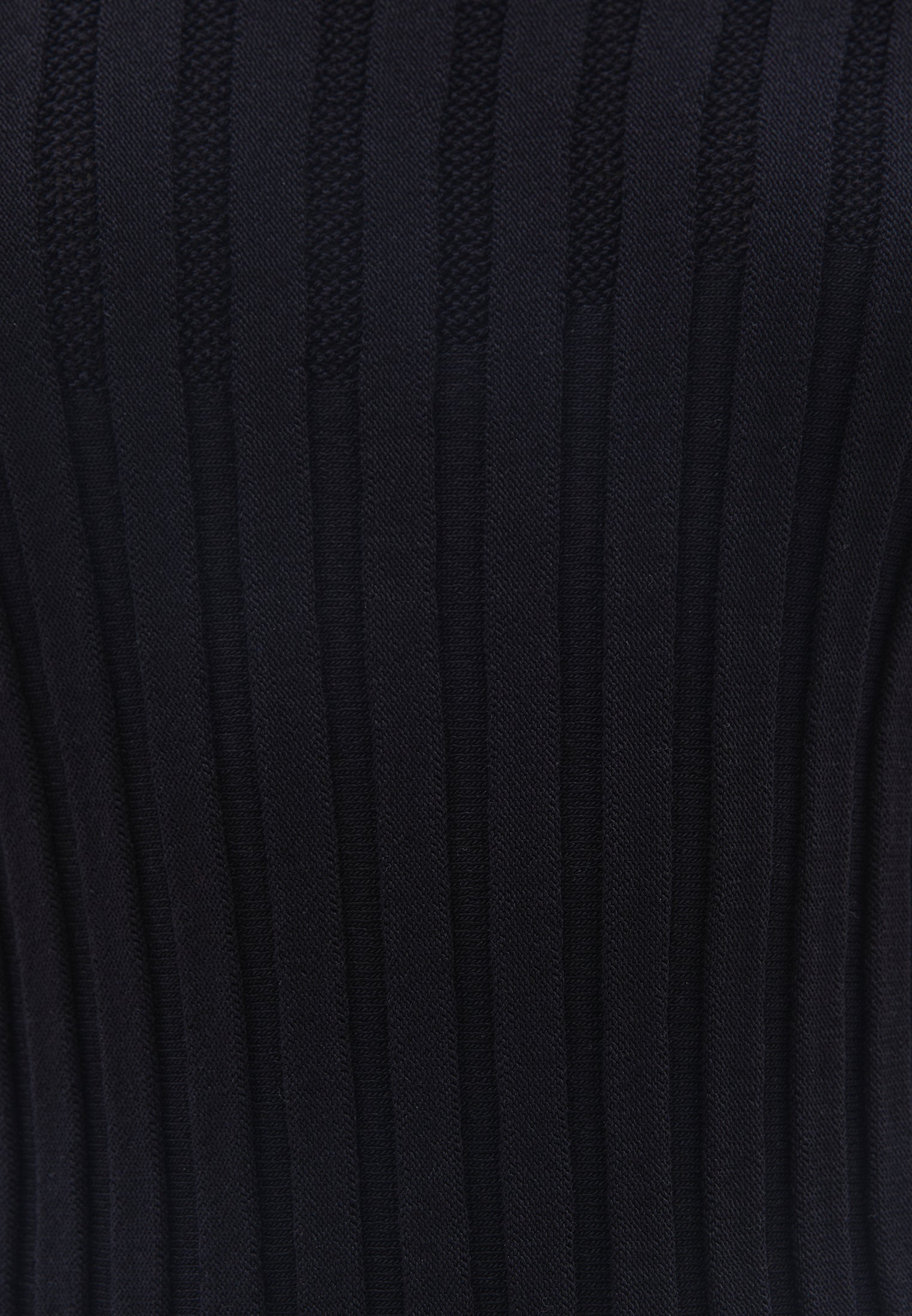 بلوزة برقبة قارب - أسود