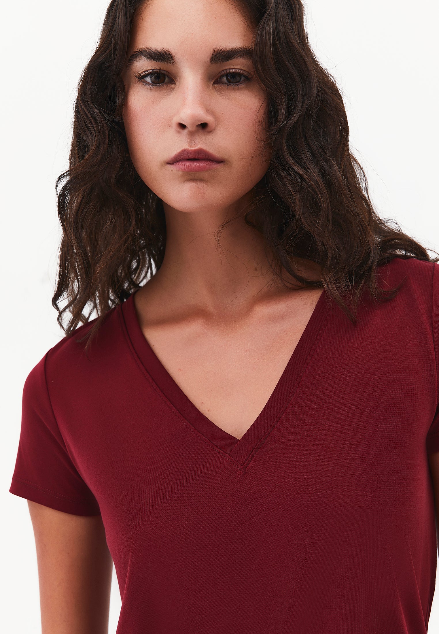 Short Sleeve V Neck T-Shirt - CABERNET