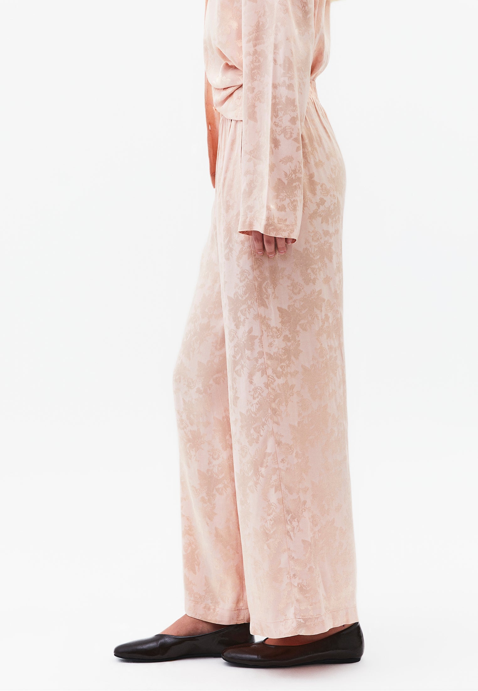 Ultra High Waist Wide Leg Elastic Waist Pants - CAMEO ROSE