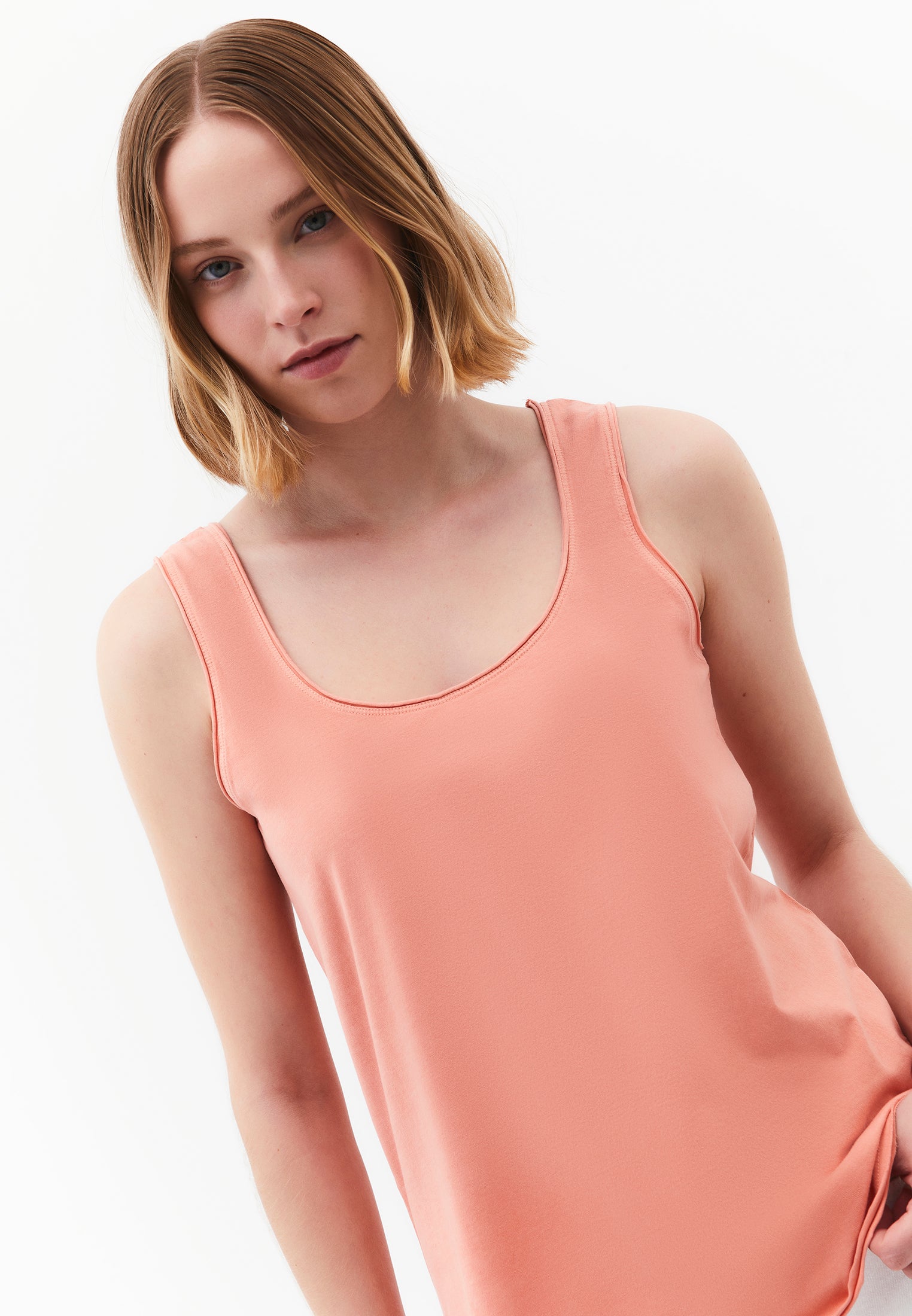U Neck Loose Fit Tank - CORAL
