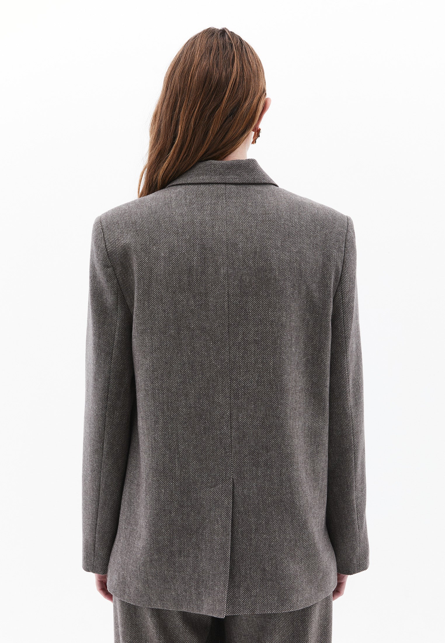 سترة بلايزر كبيرة الحجم بتفاصيل الأزرار - FALCON