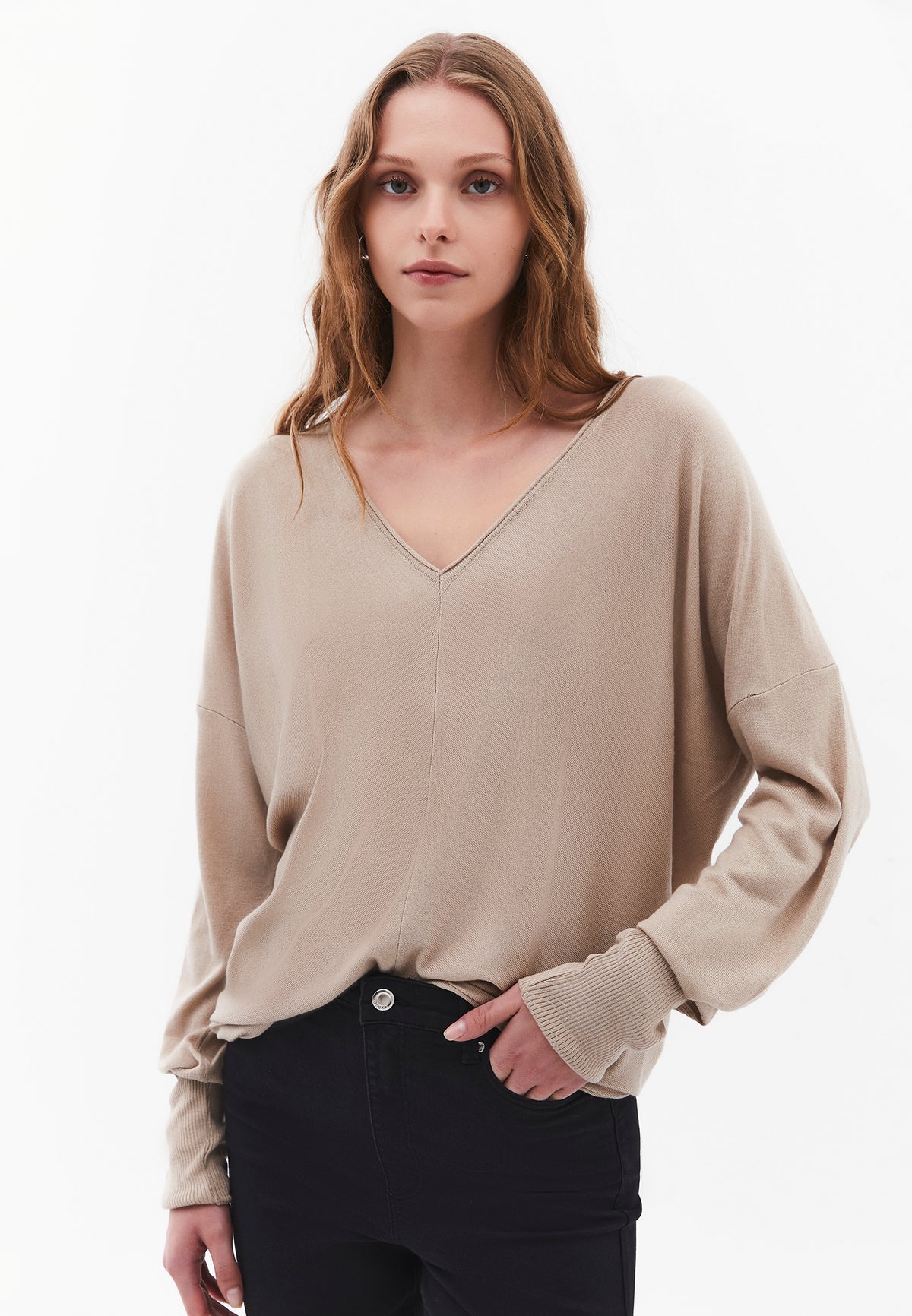 V Neck Sweater - FEATHER GRAY
