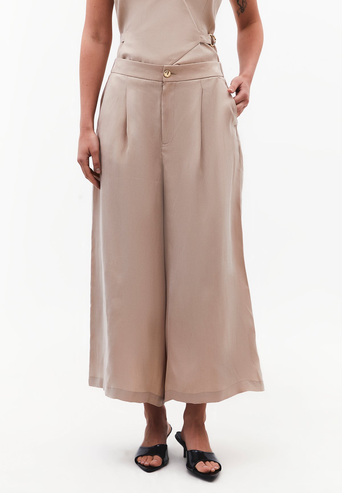 Wide Leg High Waist Trousers with Pleat Details - FEATHER GRAY