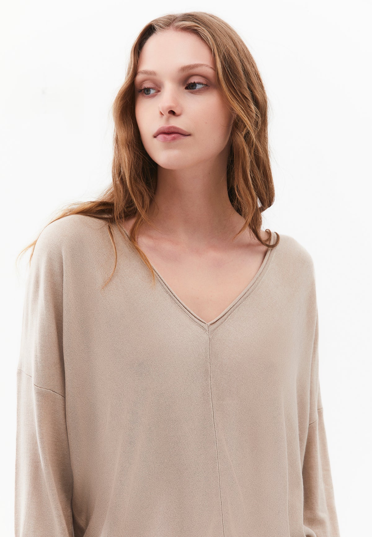 V Neck Sweater - FEATHER GRAY