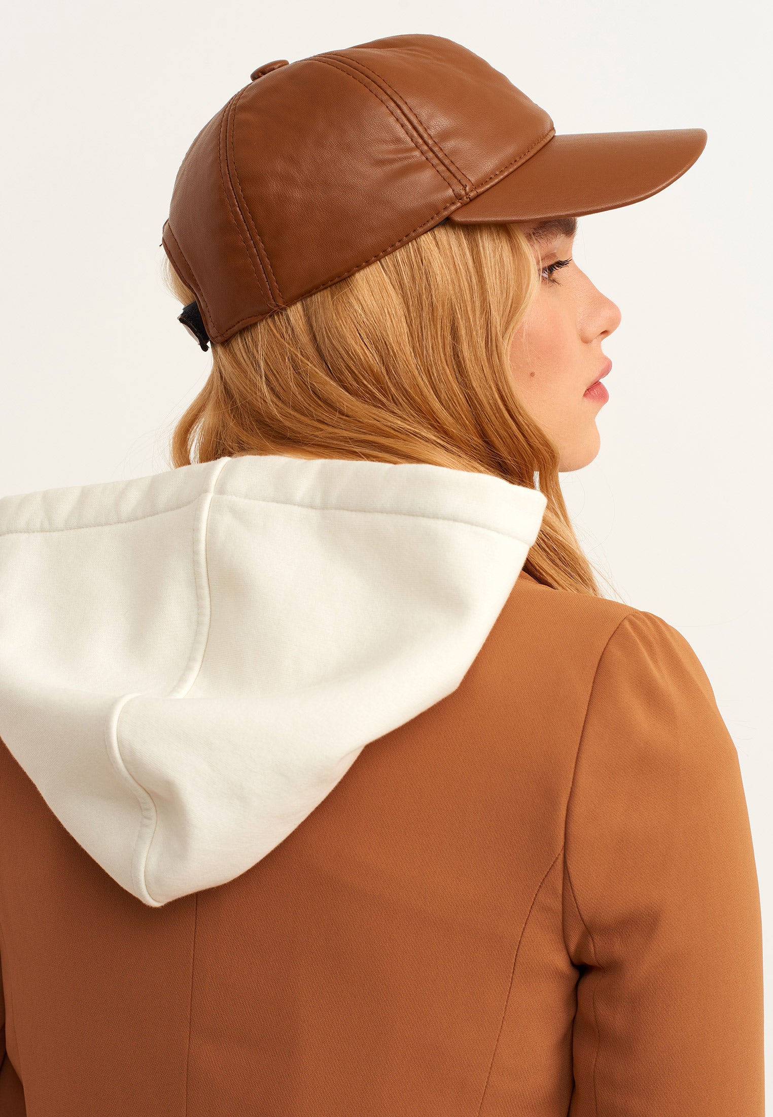 Modern winter hat - GROOT