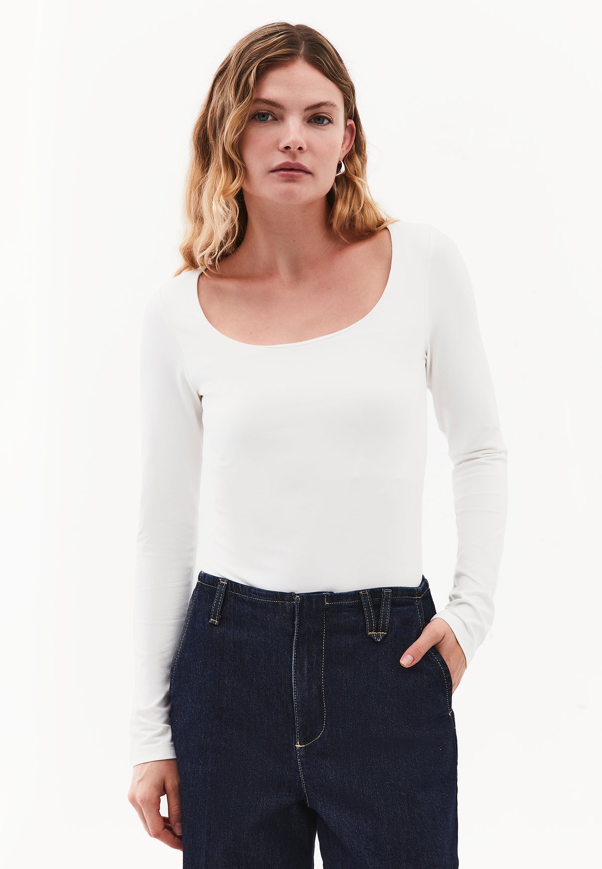 Long Sleeve U Neck Bodycon T-Shirt - Cream