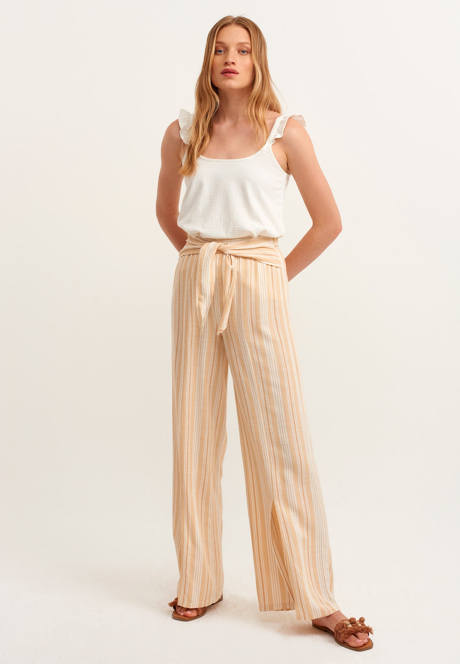 FRILLED TANK TOP - ICE MILK