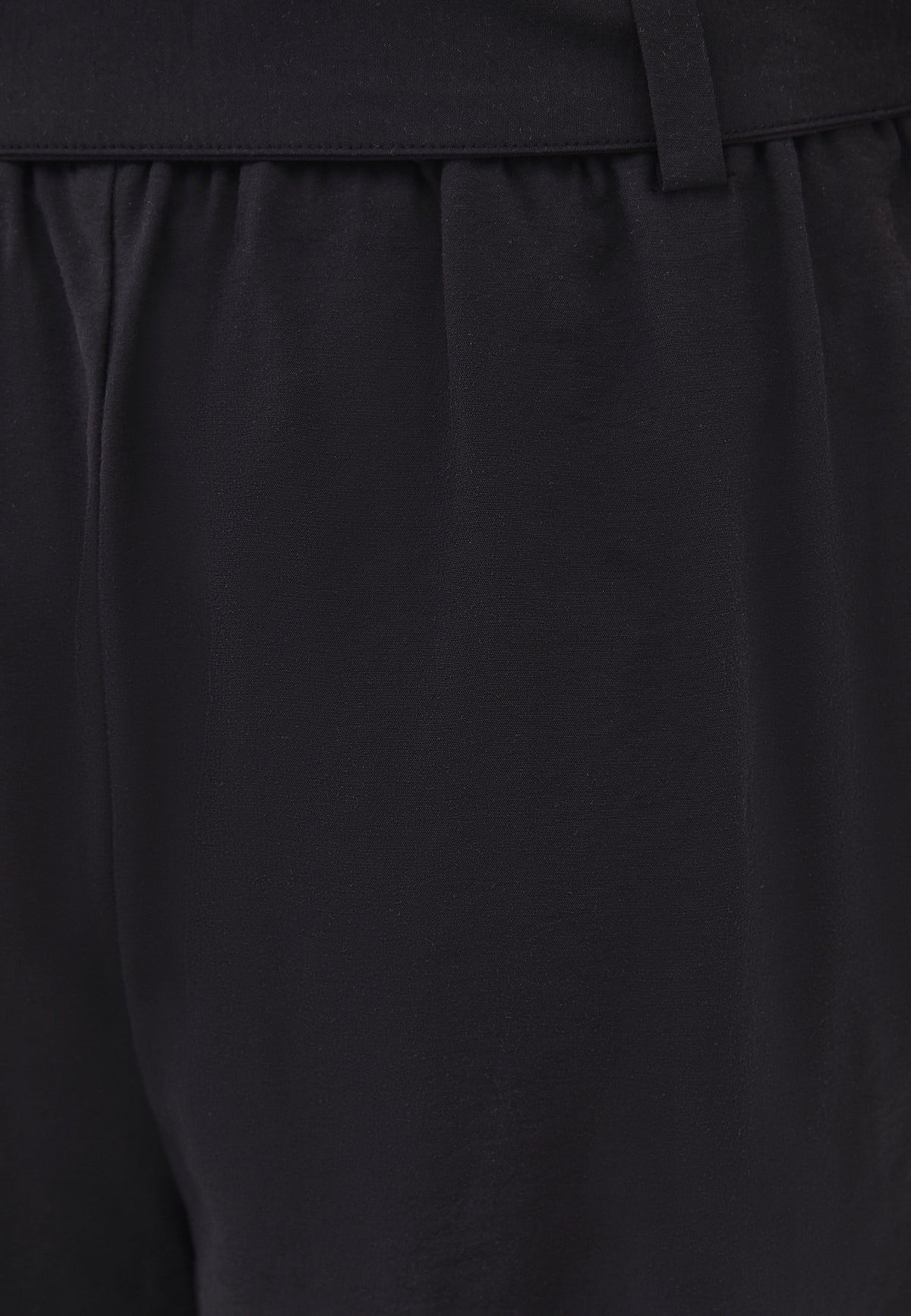High Waist Barrel Leg Trousers with Belt Detail - JET BLACK