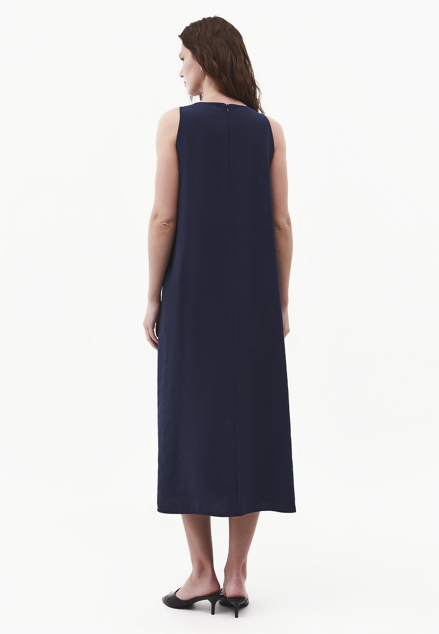 Boat Neck Sleeveless Midi Dress With Pocket Details - MIDNIGHT