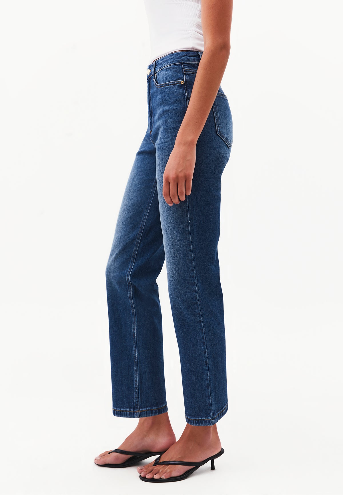 High Waist Straight Trousers With Pocket Detail - MID BLUE DENIM