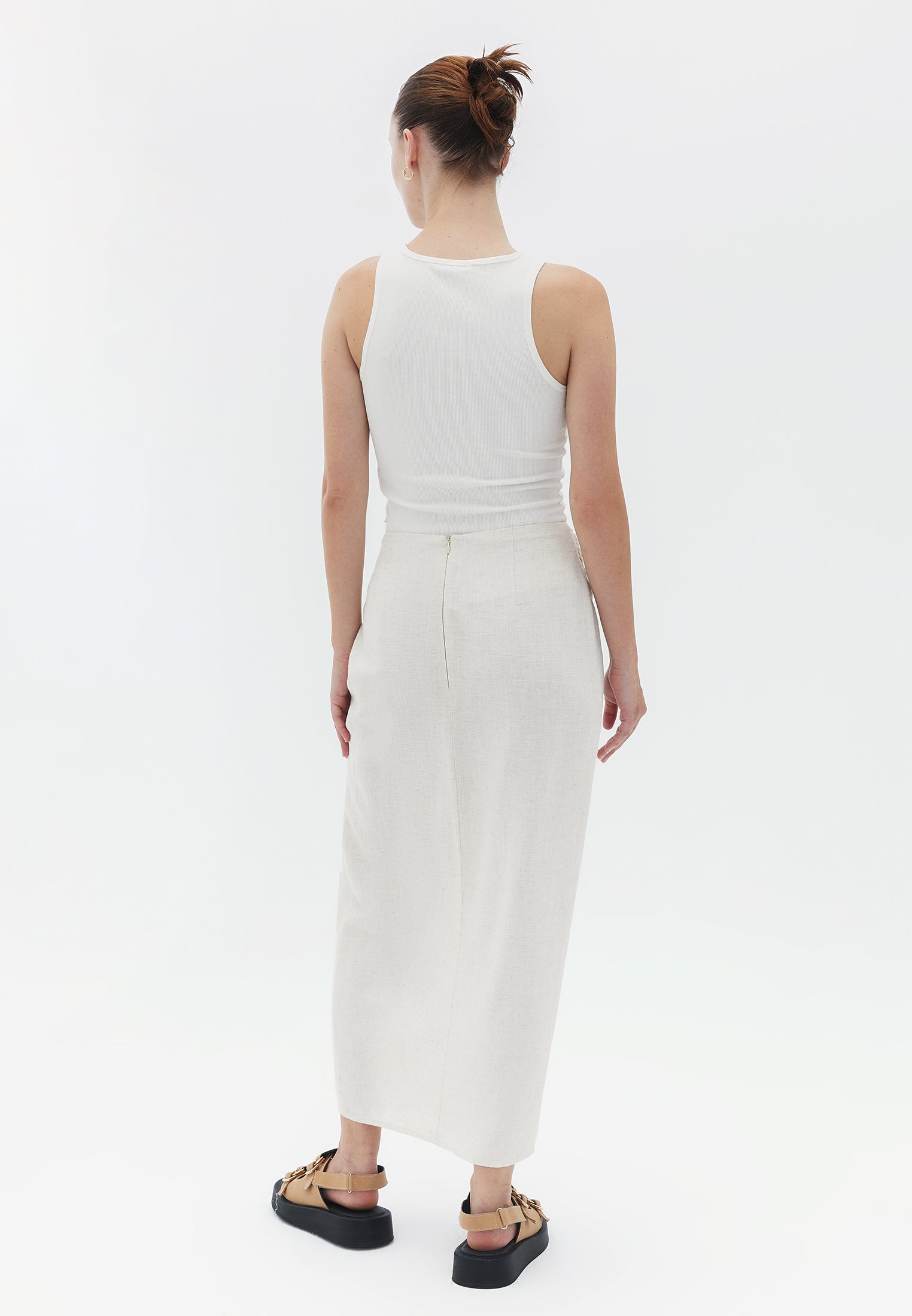 Slit detailed long skirt - NATURAL