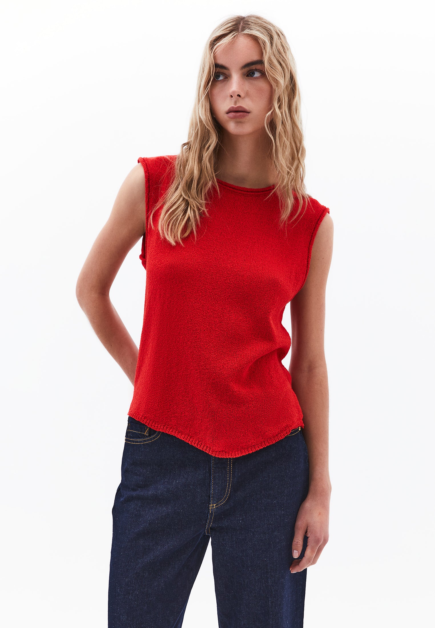 تانك تونيك - أحمر سباق