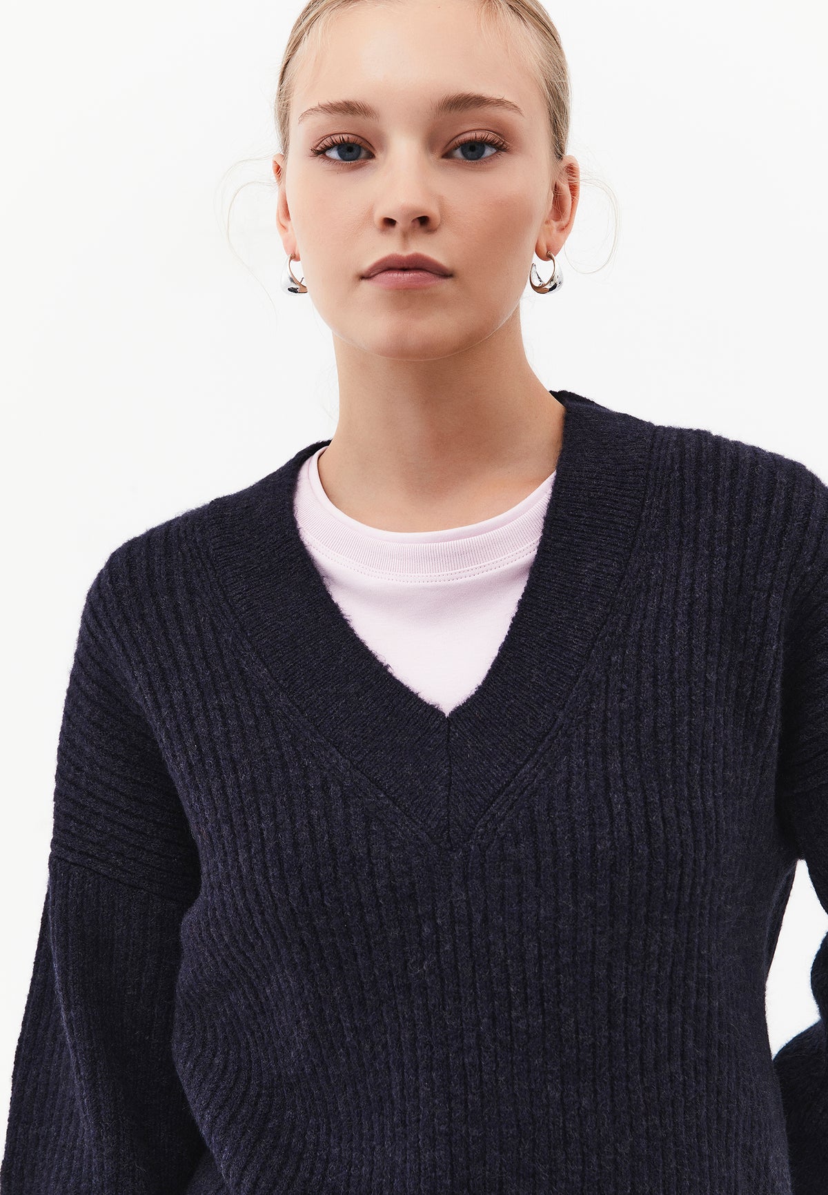 Loose V-Neck Sweater - Navy Blue