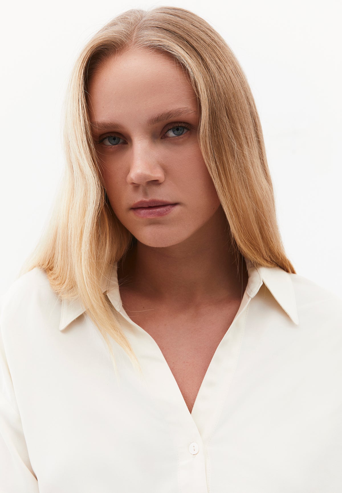Long Sleeve Shirt with Button Detail and Shirt Collar - Cream