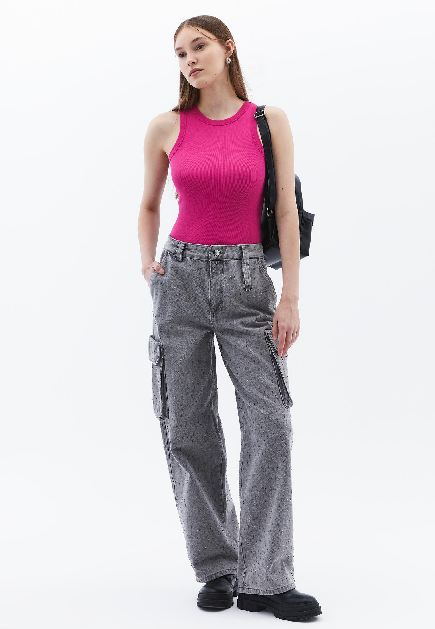 Sleeveless V Neck Tank Top - VERY BERRY