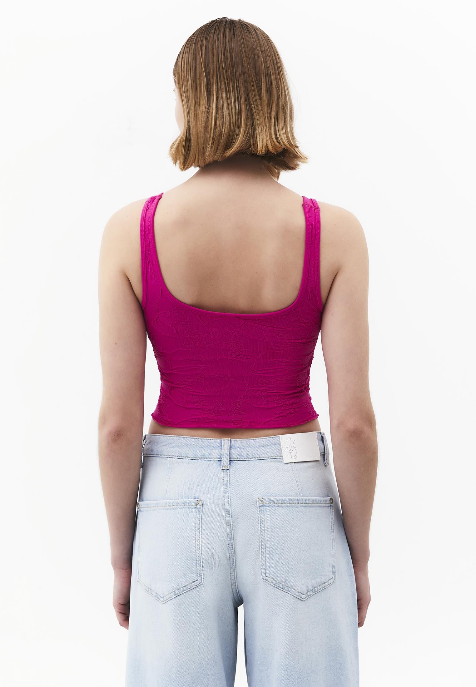 U Neck Sleeveless Cropped Bodycon Tank Top - VERY BERRY