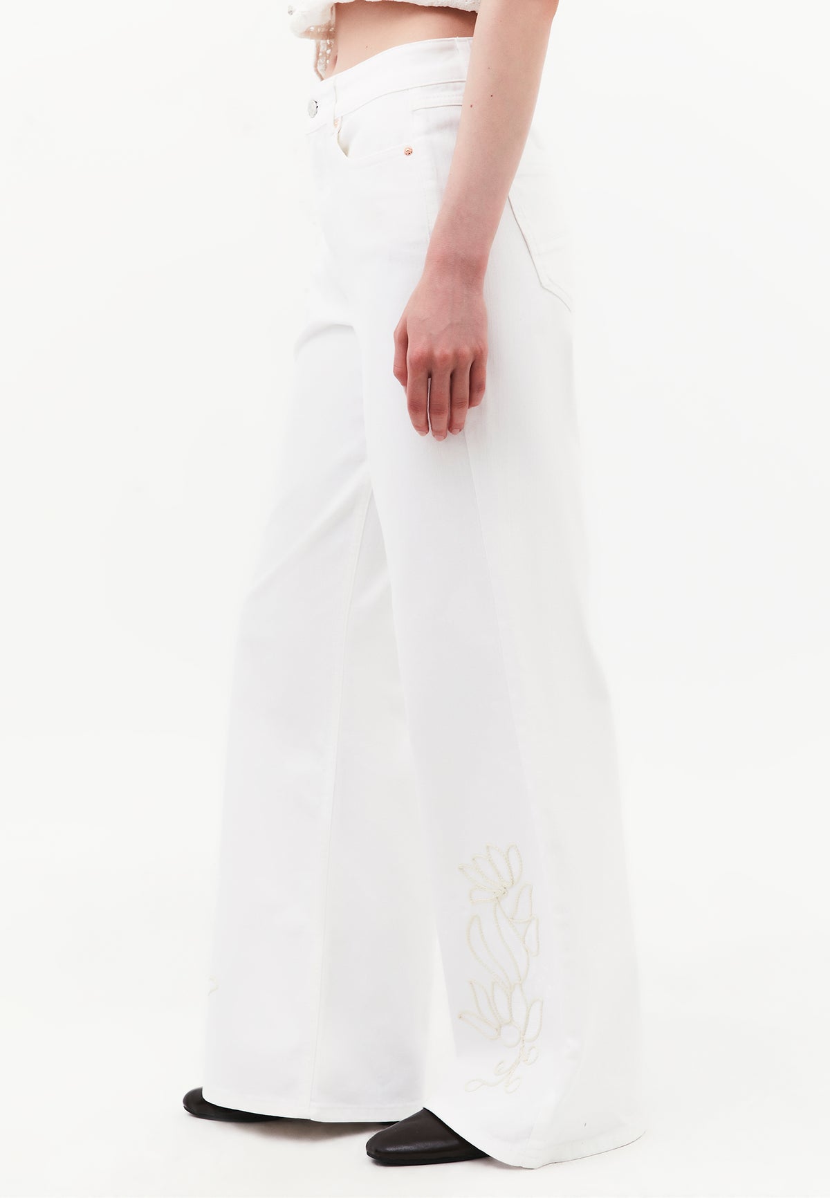 High Waist Wide Leg Embroidered Denim Pants - WHITE DENIM