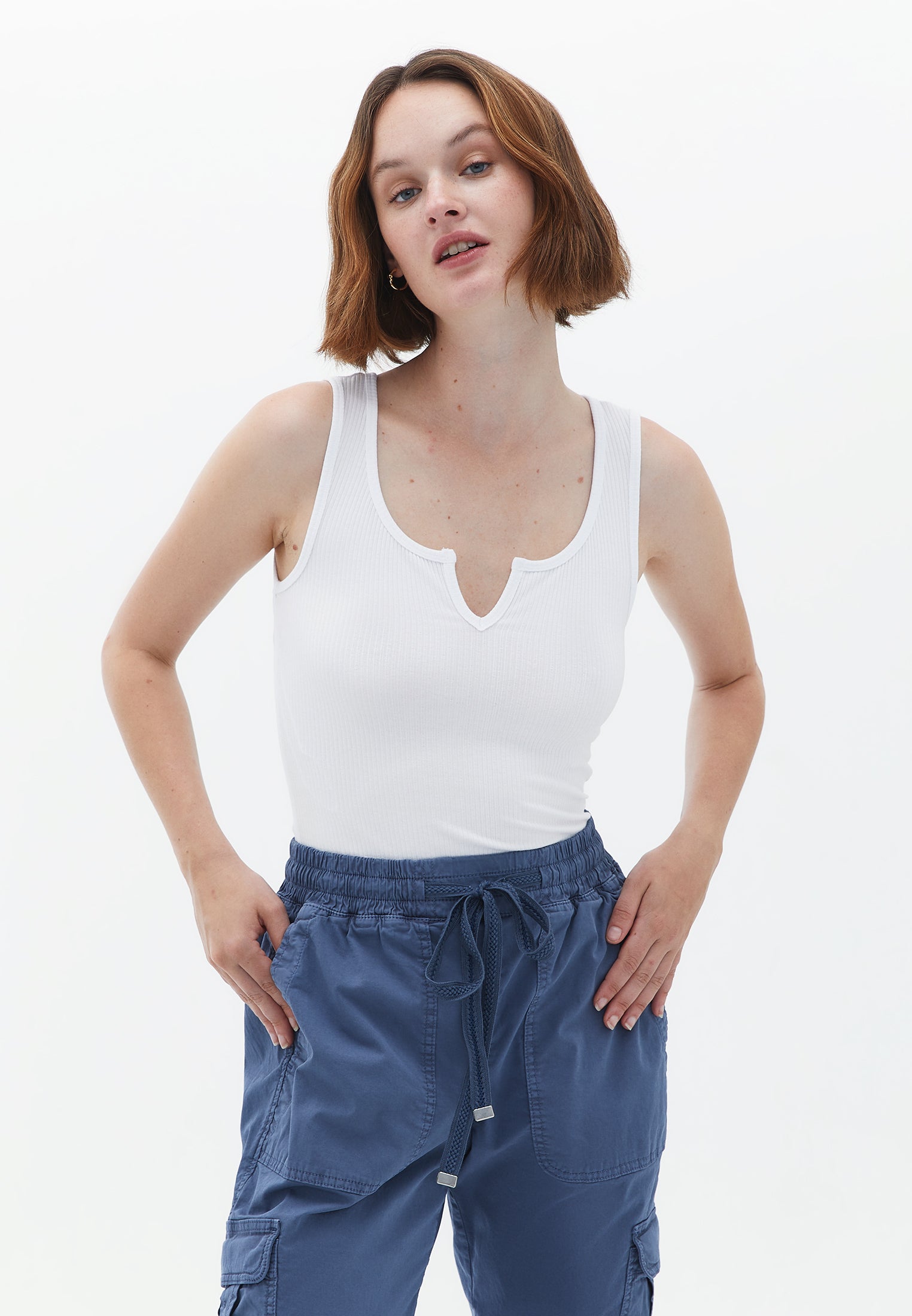 SLEEVELESS TOP WITH U NECKLINE - WHITE
