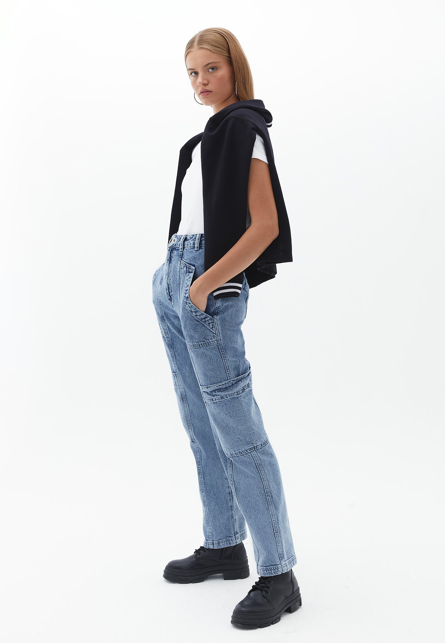 CREW NECK LOOSE T-SHIRT - WHITE