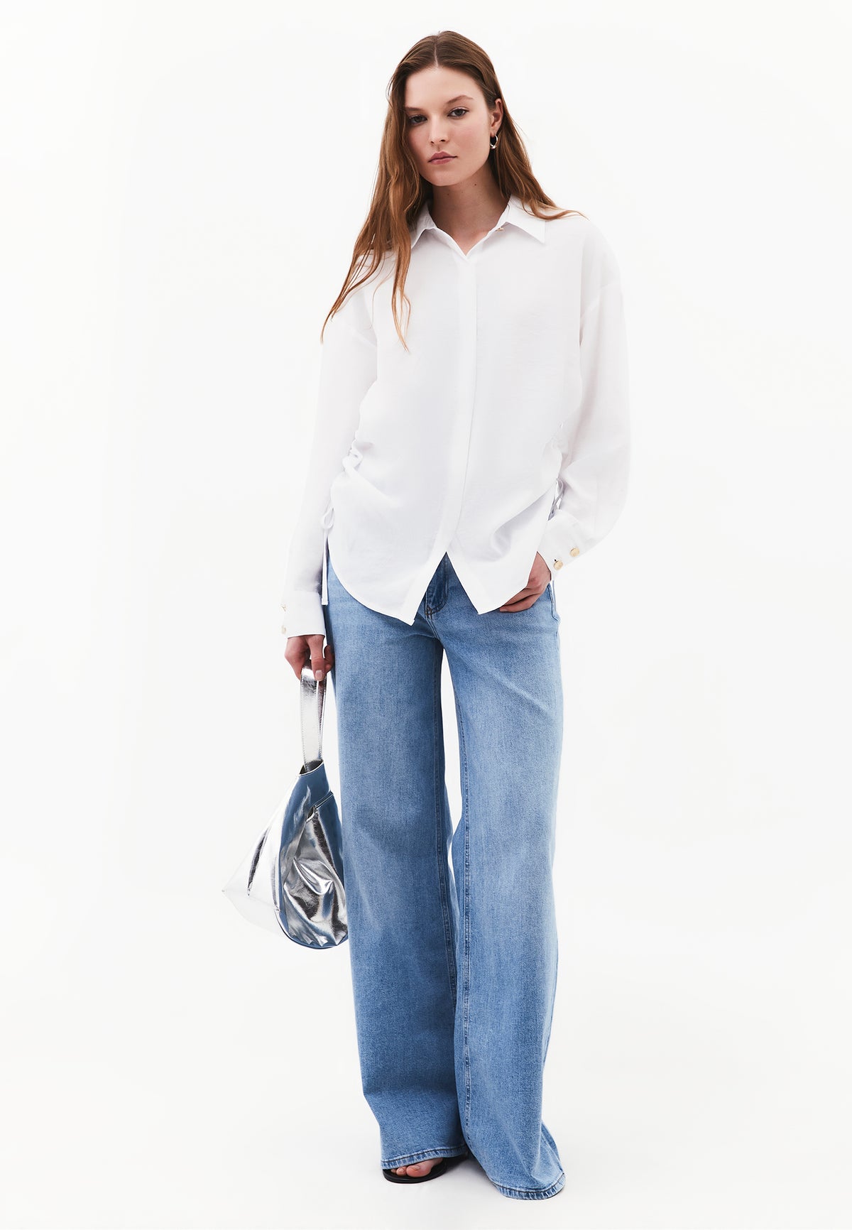 Oversize Long Sleeve Shirt with Ruching and Buttons - White