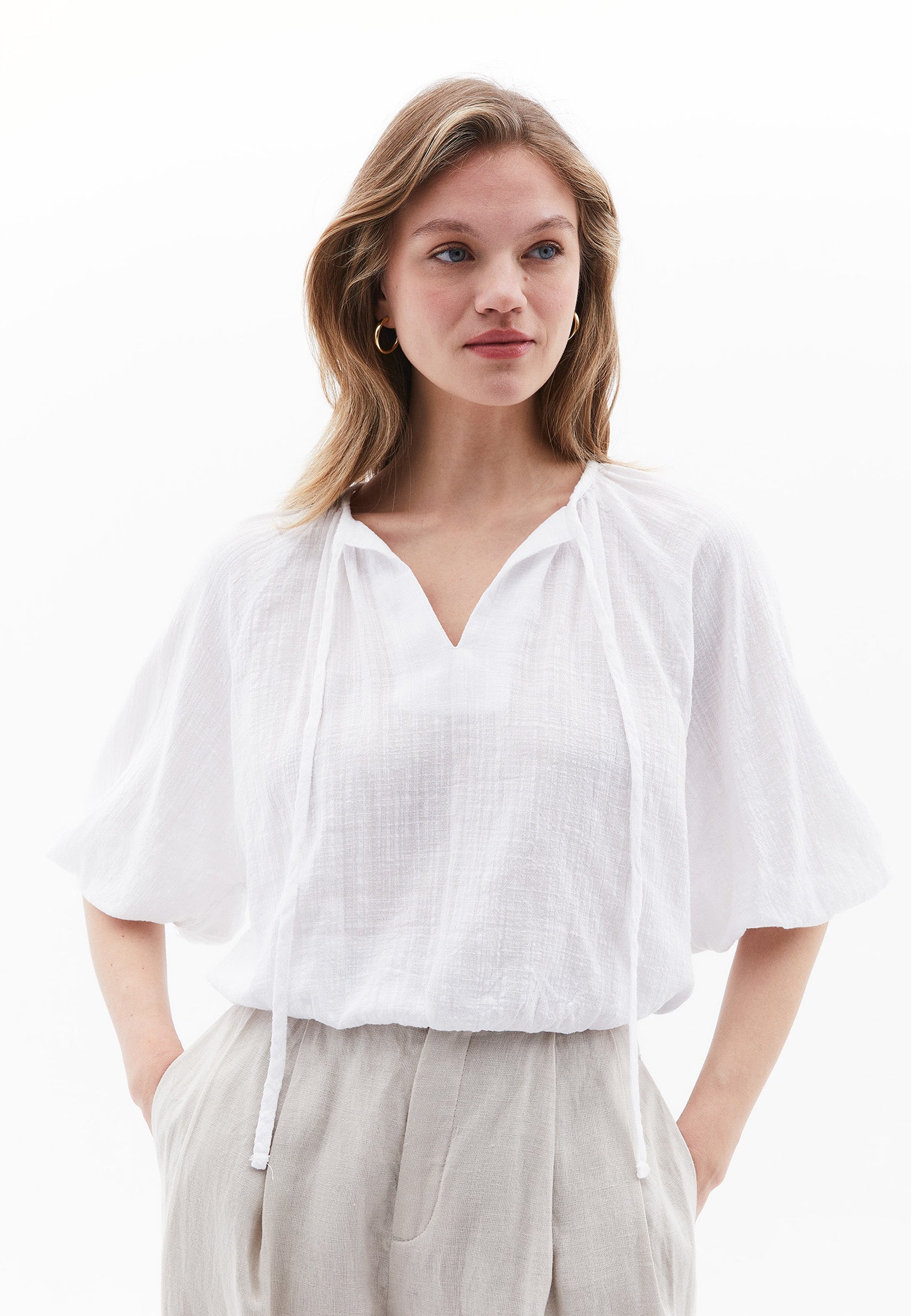 TIED BLOUSE - WHITE